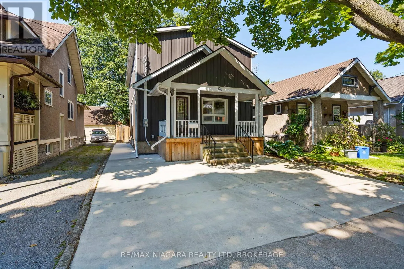 28 FIELDEN AVENUE