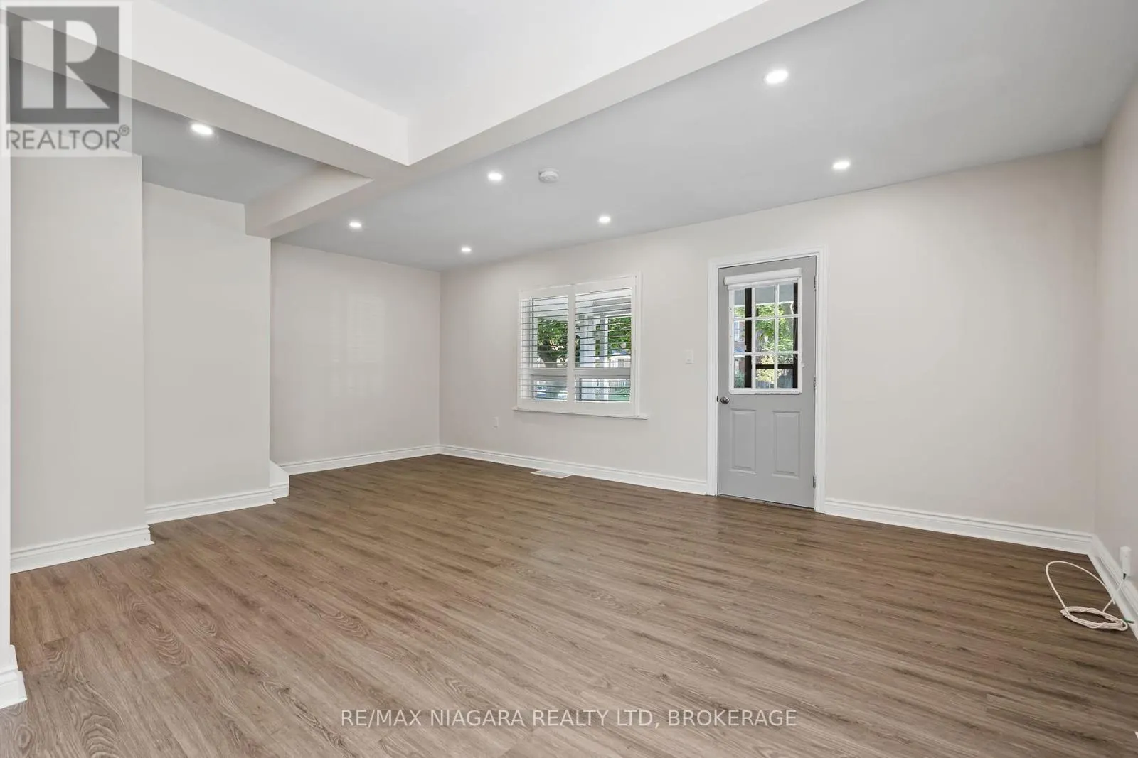 28 FIELDEN AVENUE