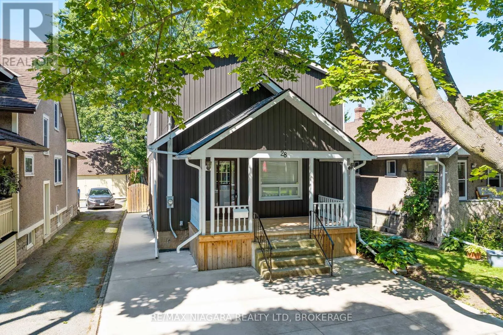 28 FIELDEN AVENUE