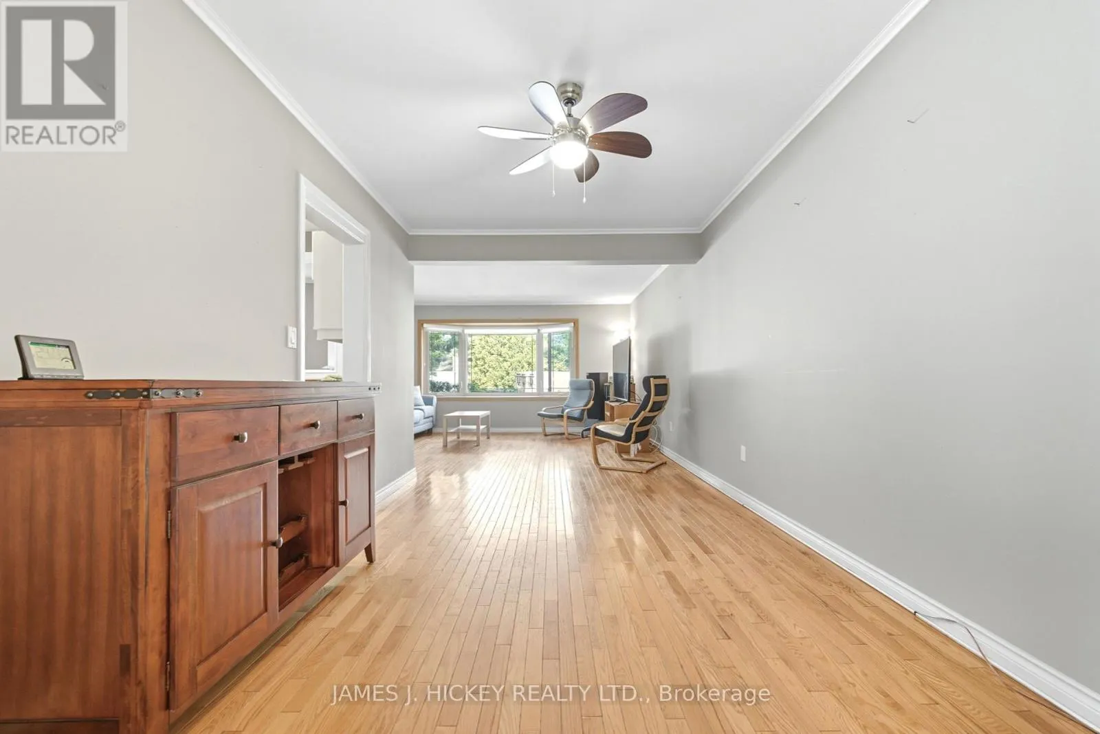 119 FRONTENAC CRESCENT