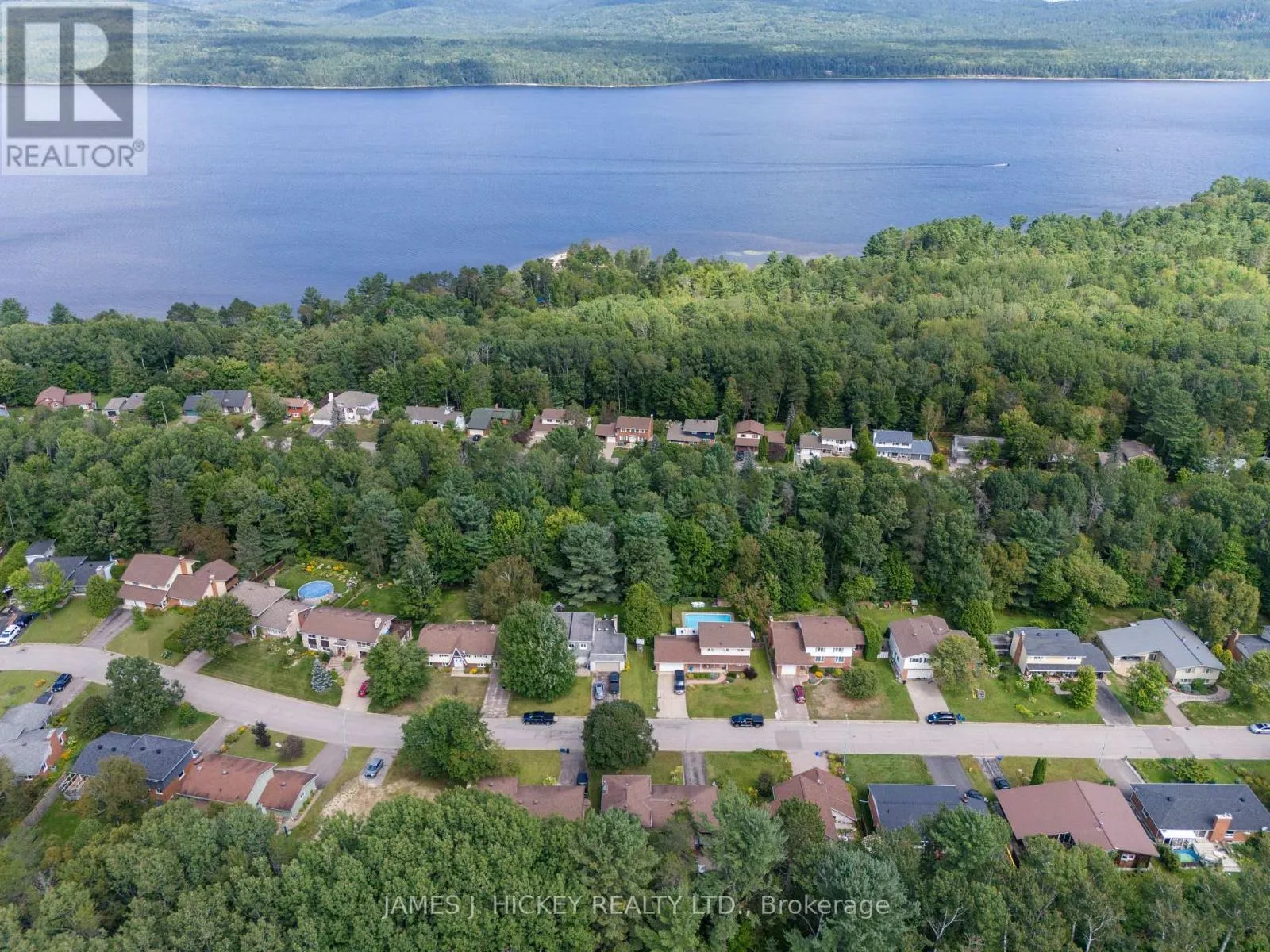119 FRONTENAC CRESCENT