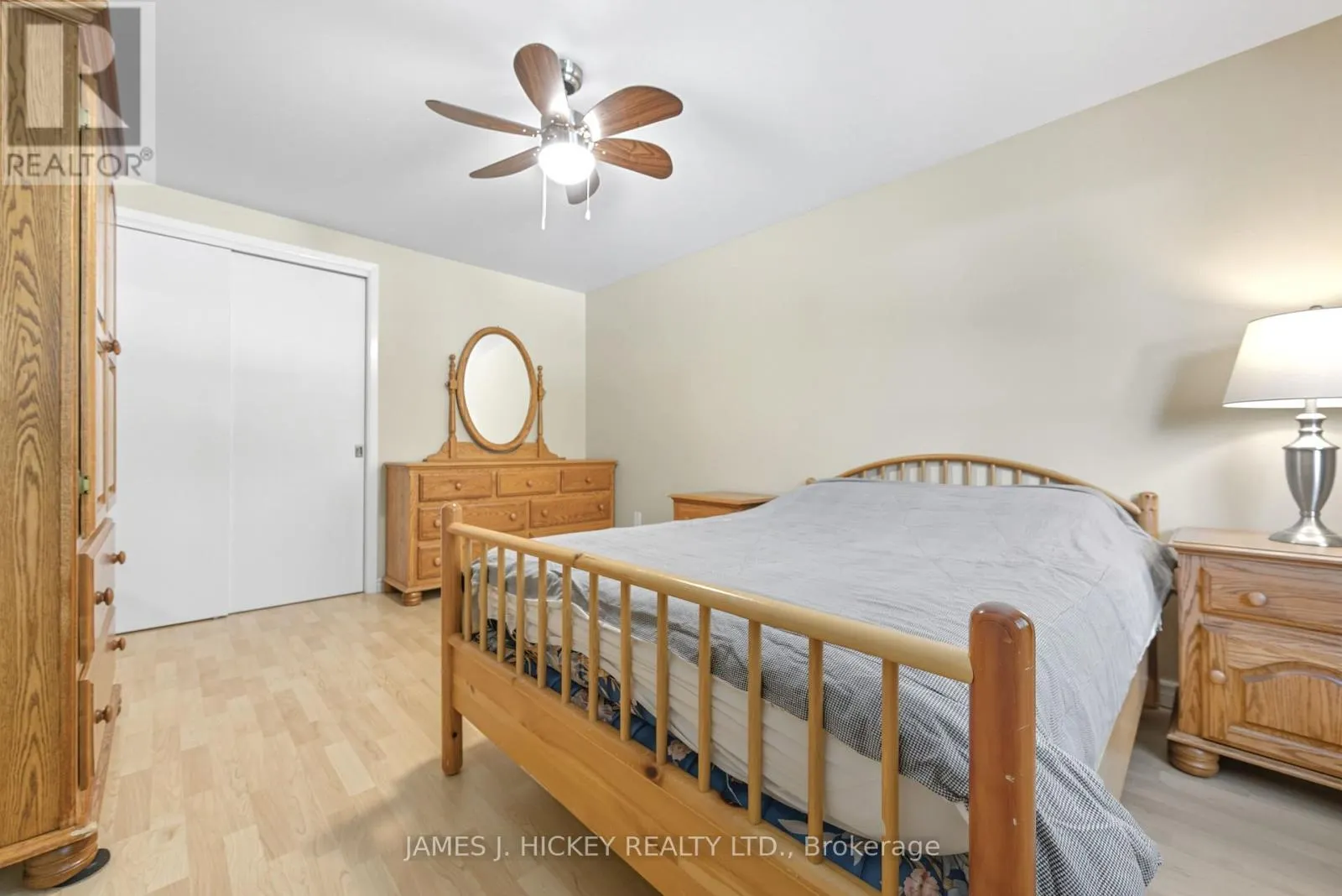 119 FRONTENAC CRESCENT