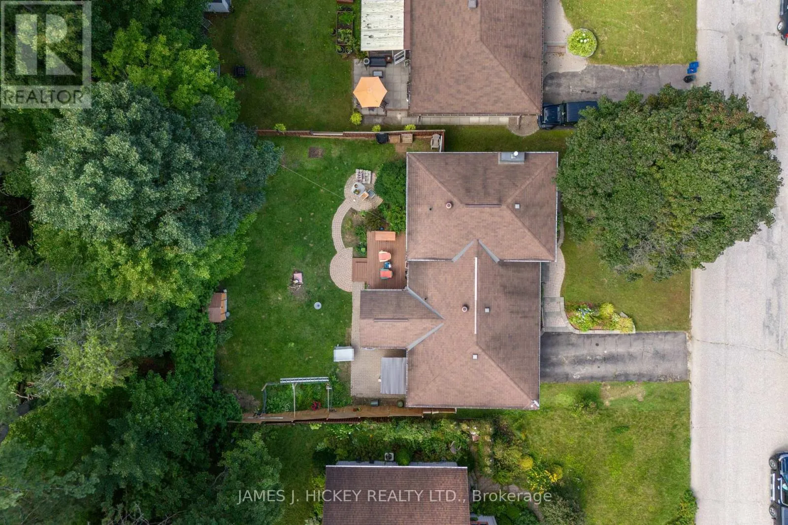 119 FRONTENAC CRESCENT