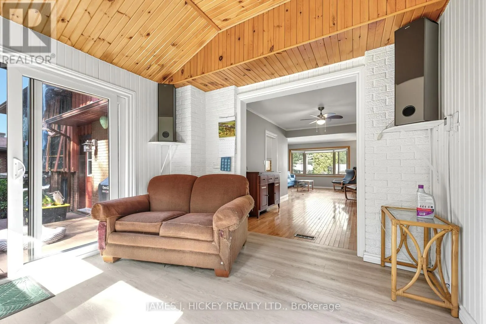 119 FRONTENAC CRESCENT