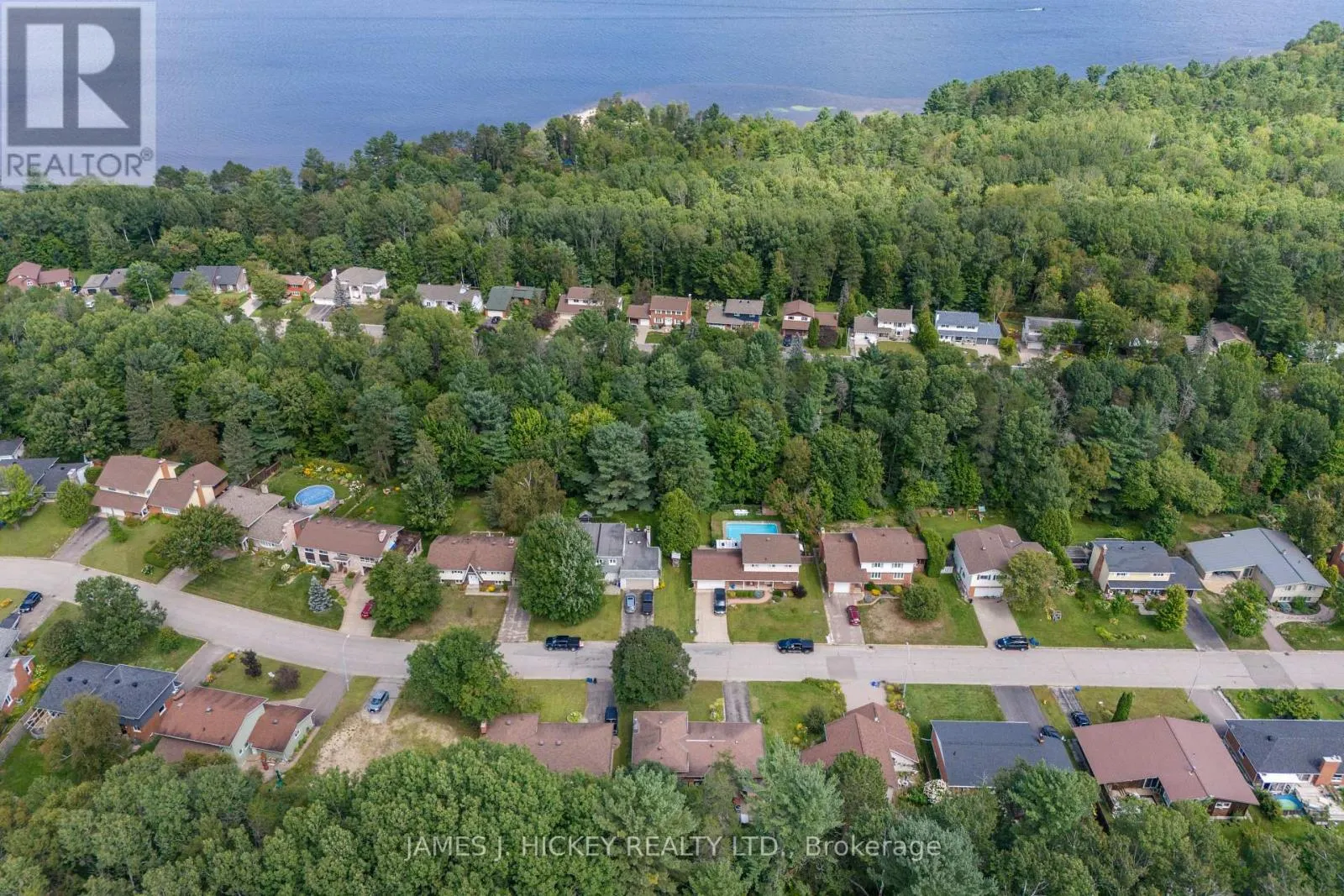 119 FRONTENAC CRESCENT