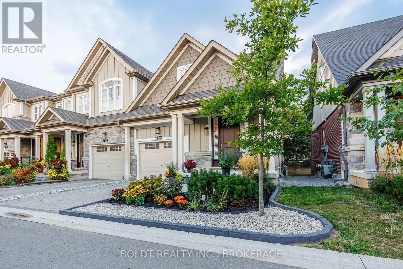 28 WINDSOR CIRCLE