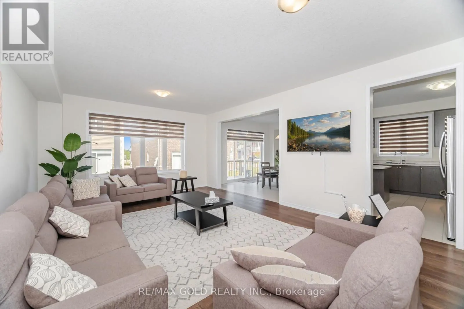 3 SARA DRIVE