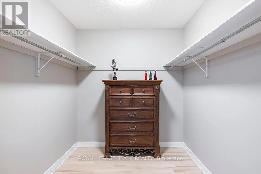 16 LININGTON TRAIL