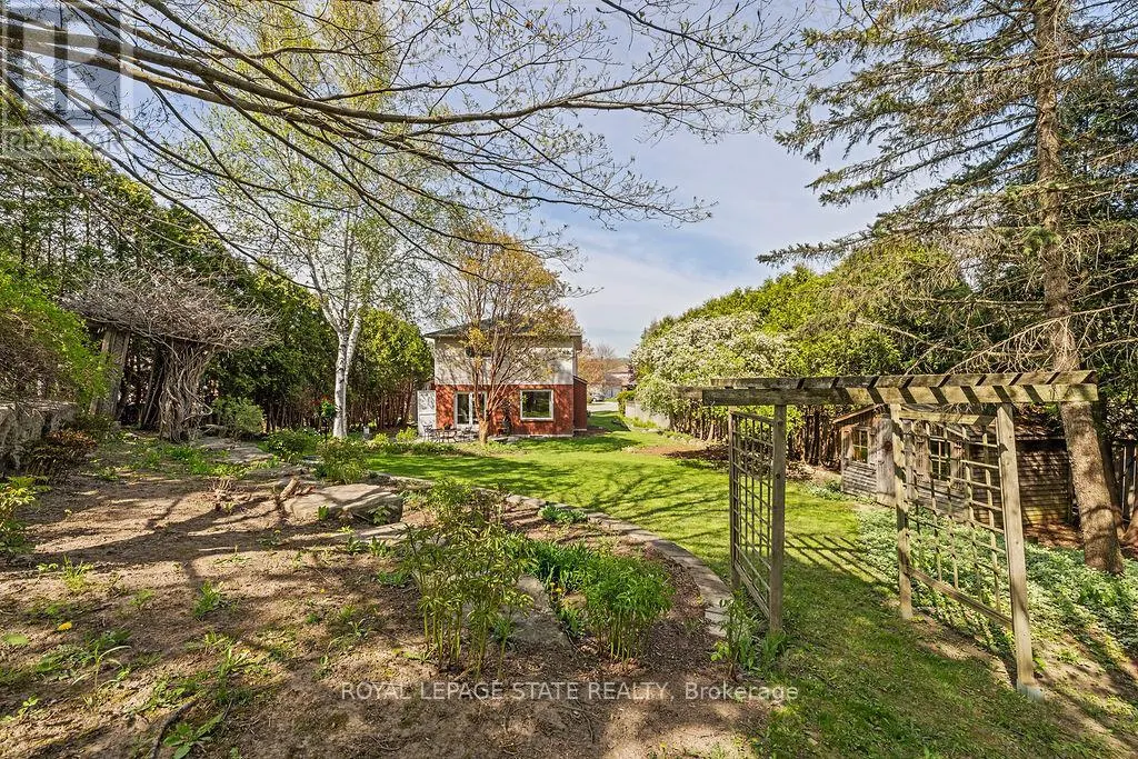 16 LININGTON TRAIL
