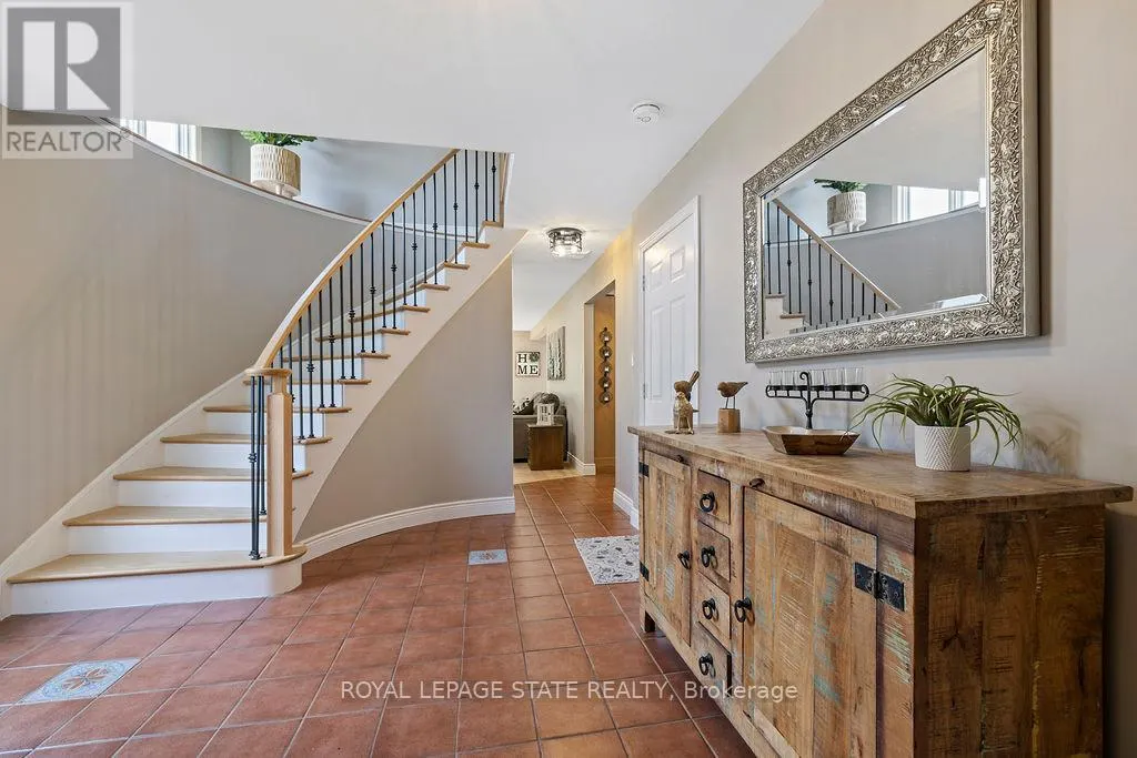 16 LININGTON TRAIL