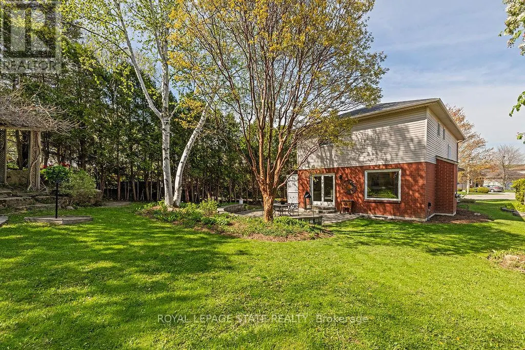 16 LININGTON TRAIL