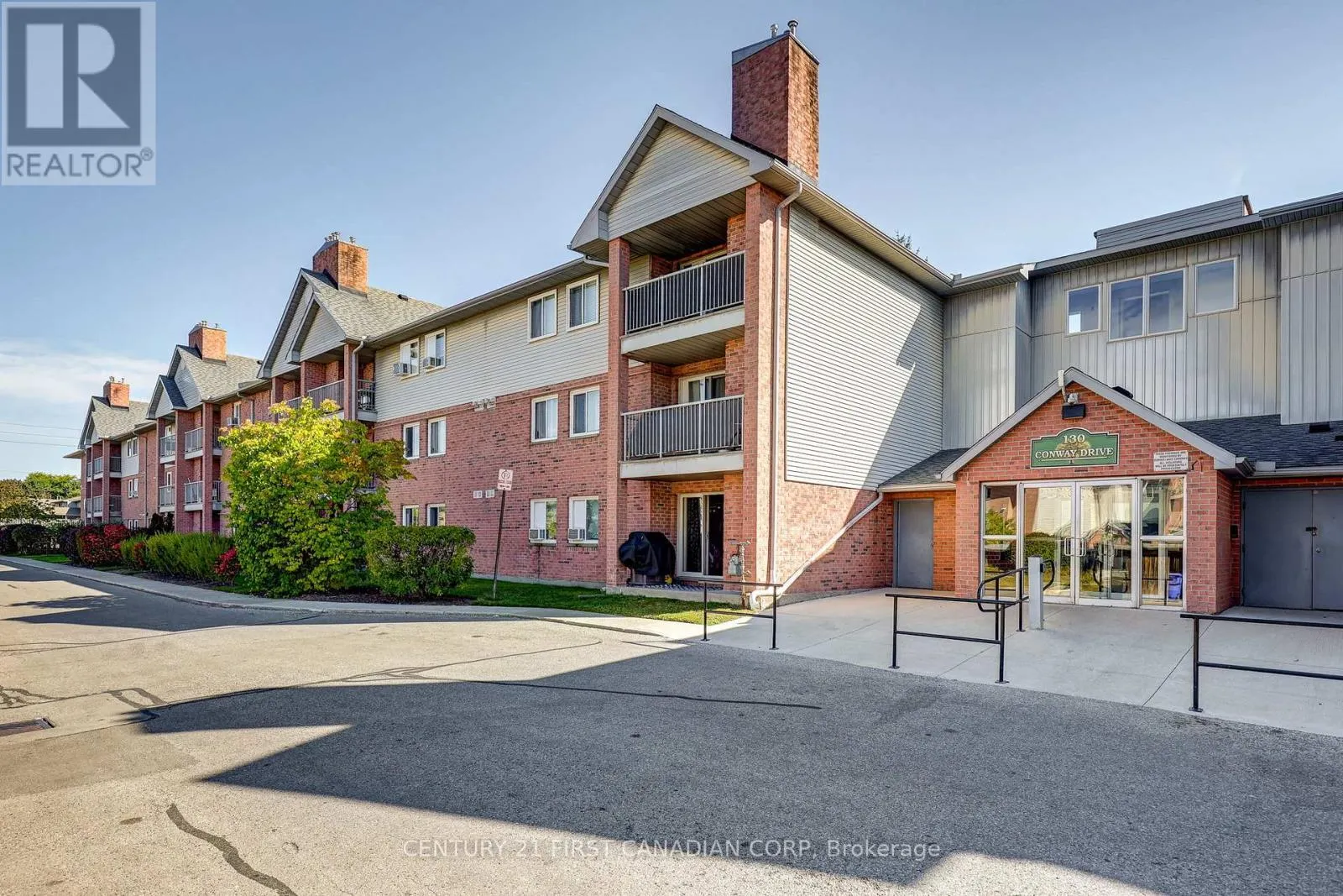 123 - 130 CONWAY DRIVE, #123
