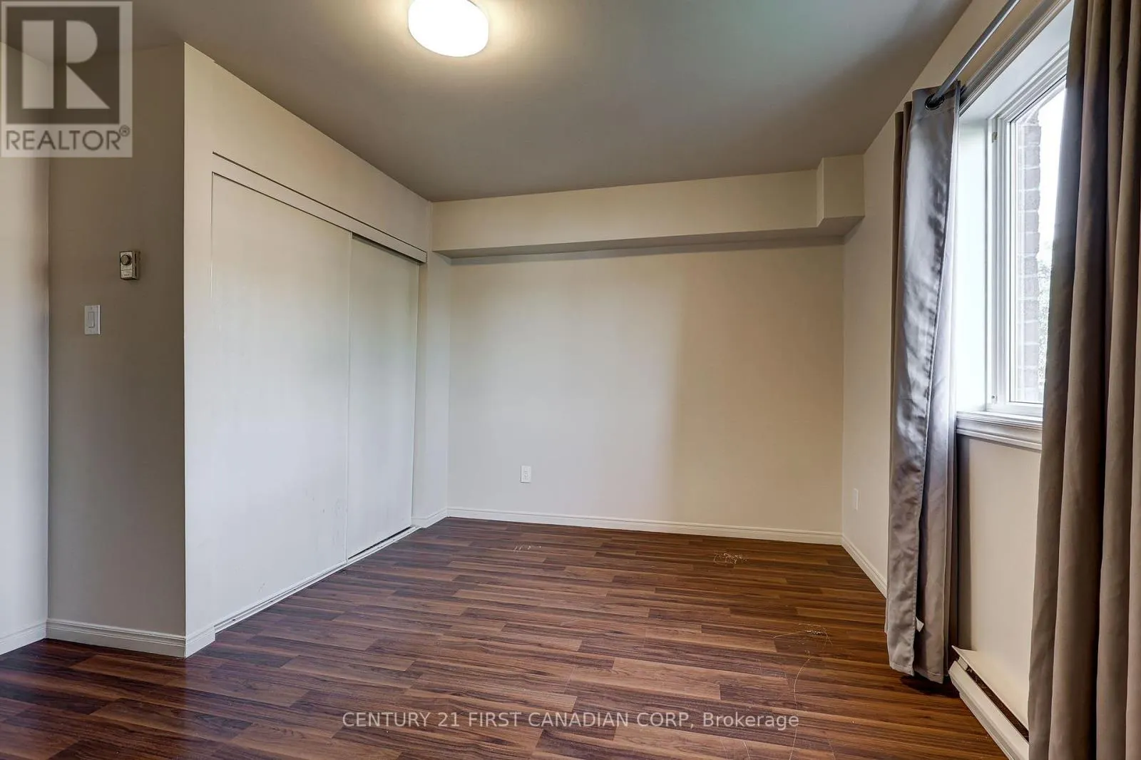 123 - 130 CONWAY DRIVE, #123