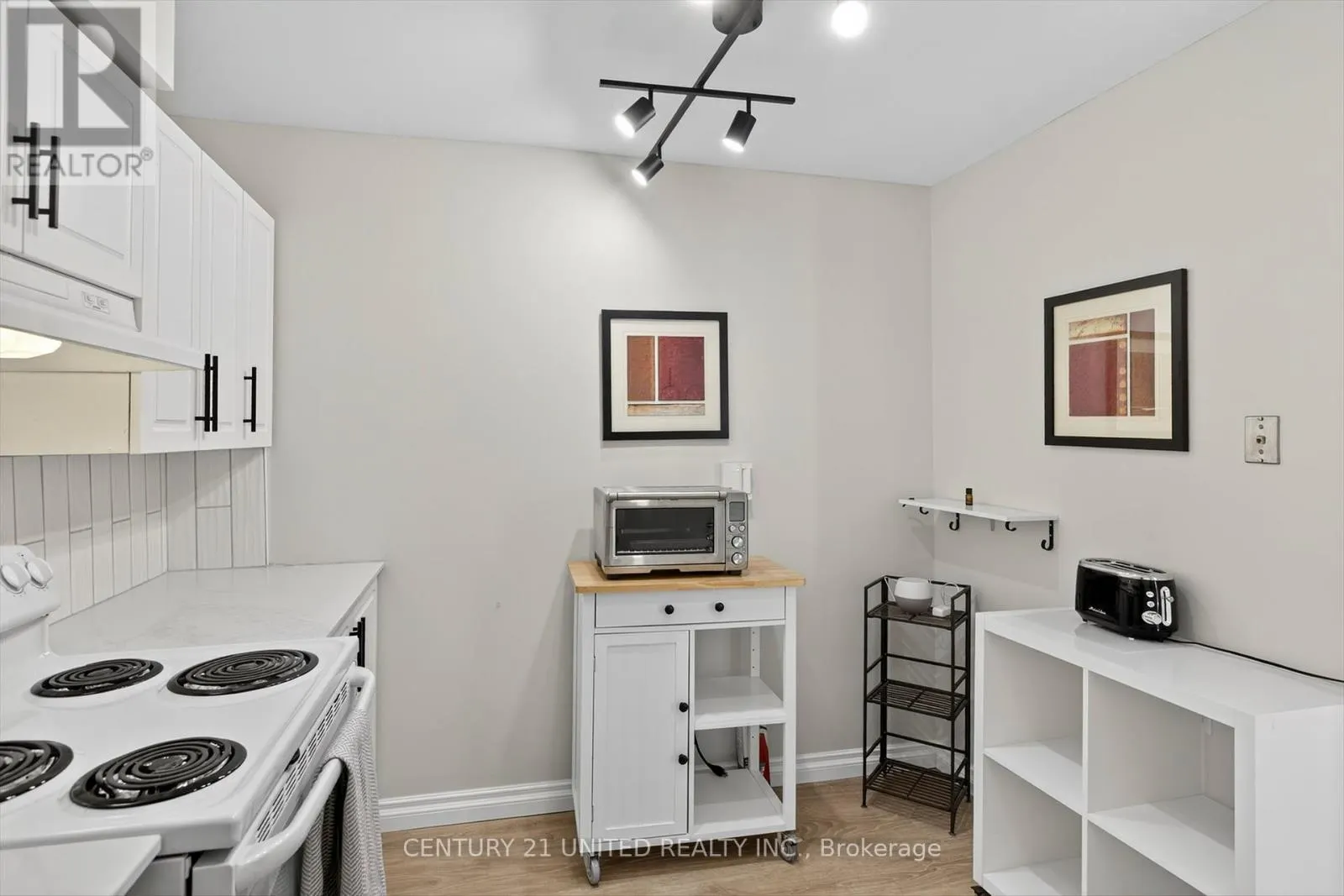 113 - 1111 WATER STREET, #113