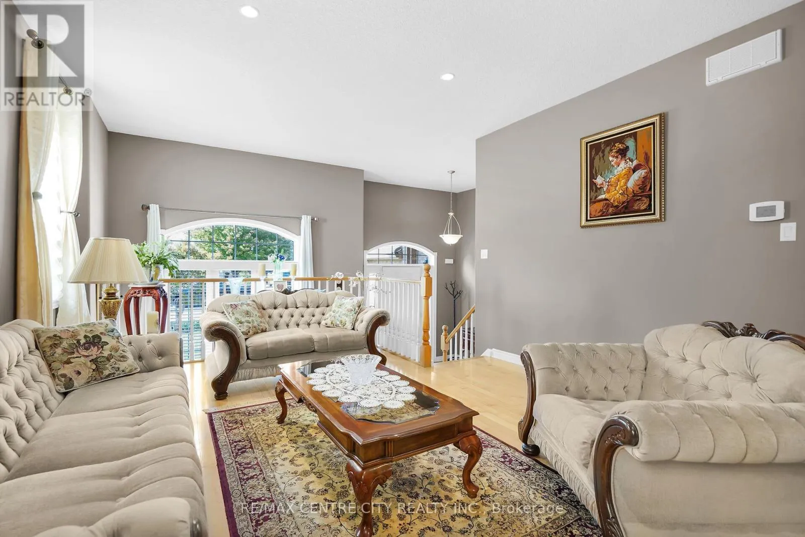 9 WILLARD CRESCENT