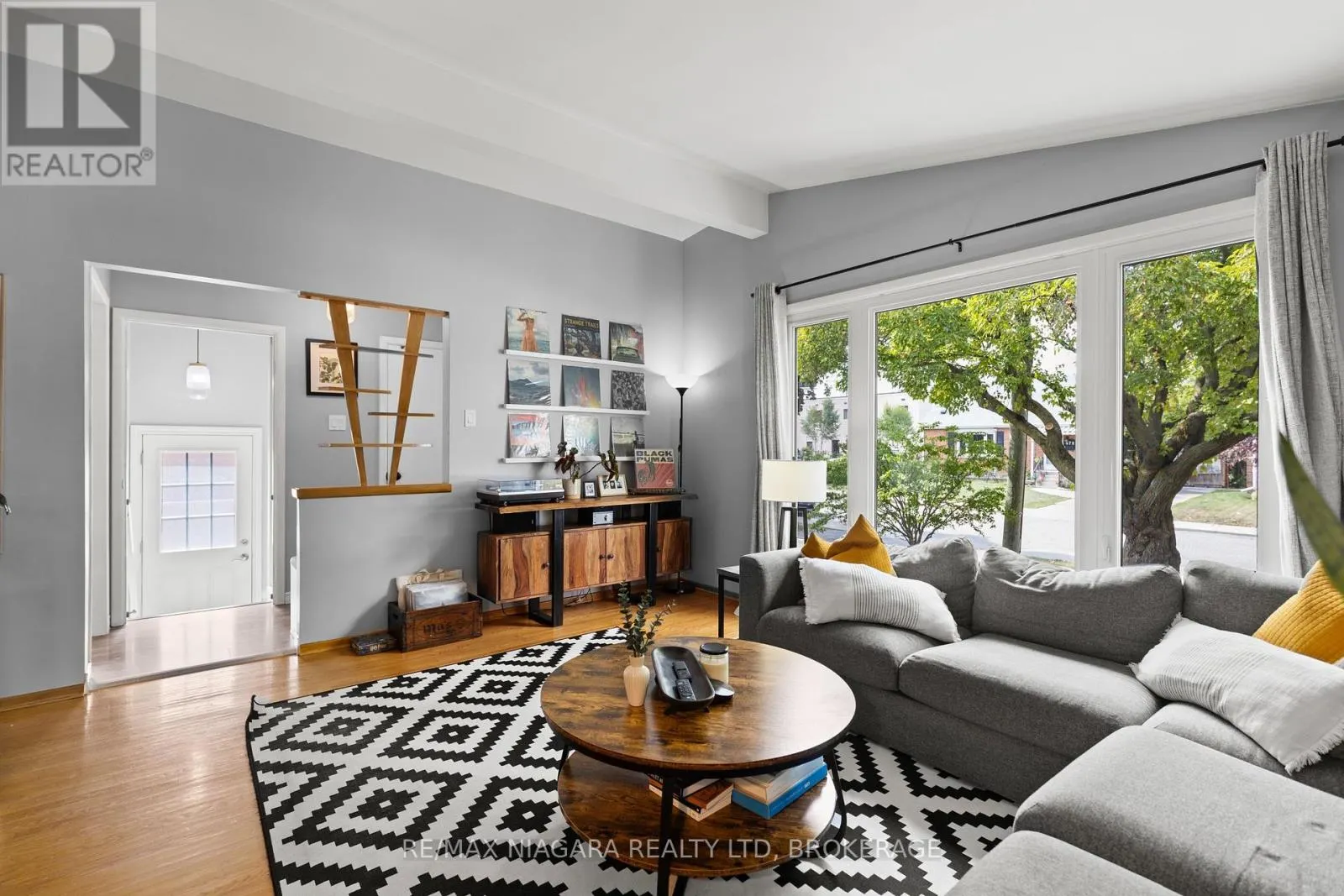 471 EAST 42ND STREET
