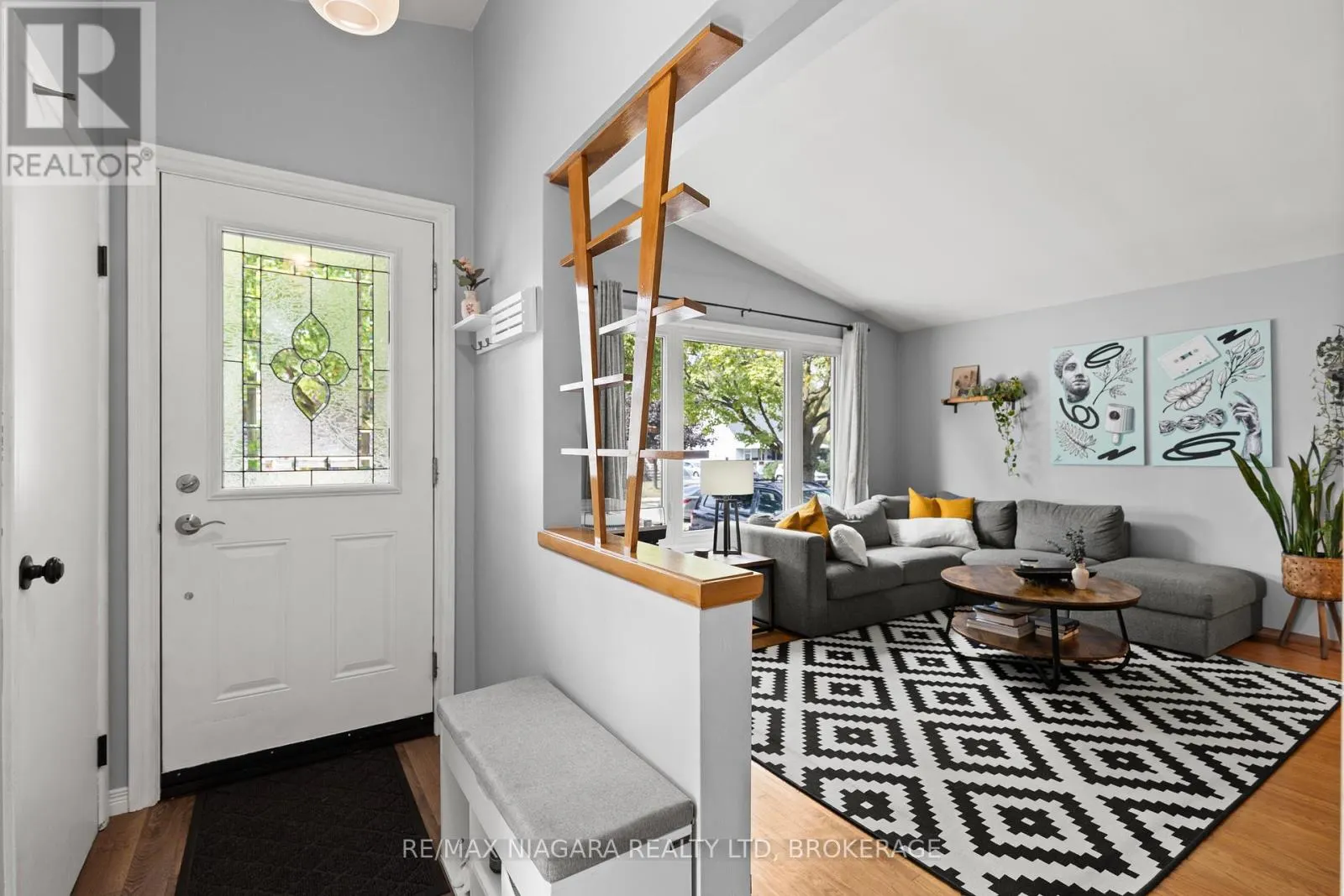 471 EAST 42ND STREET