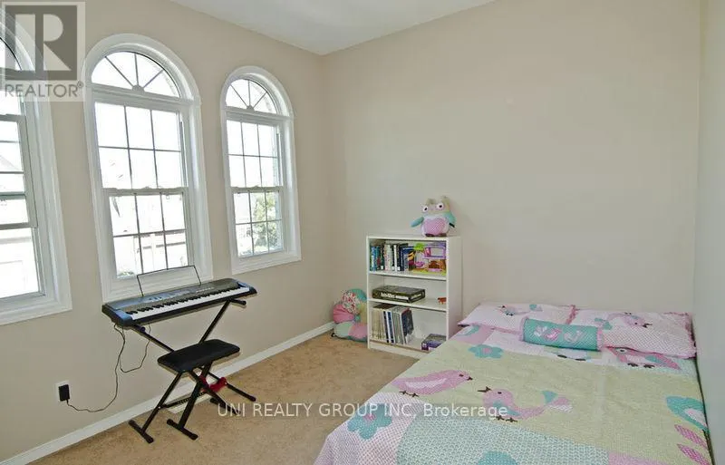 131 LAMPLIGHTERS DRIVE