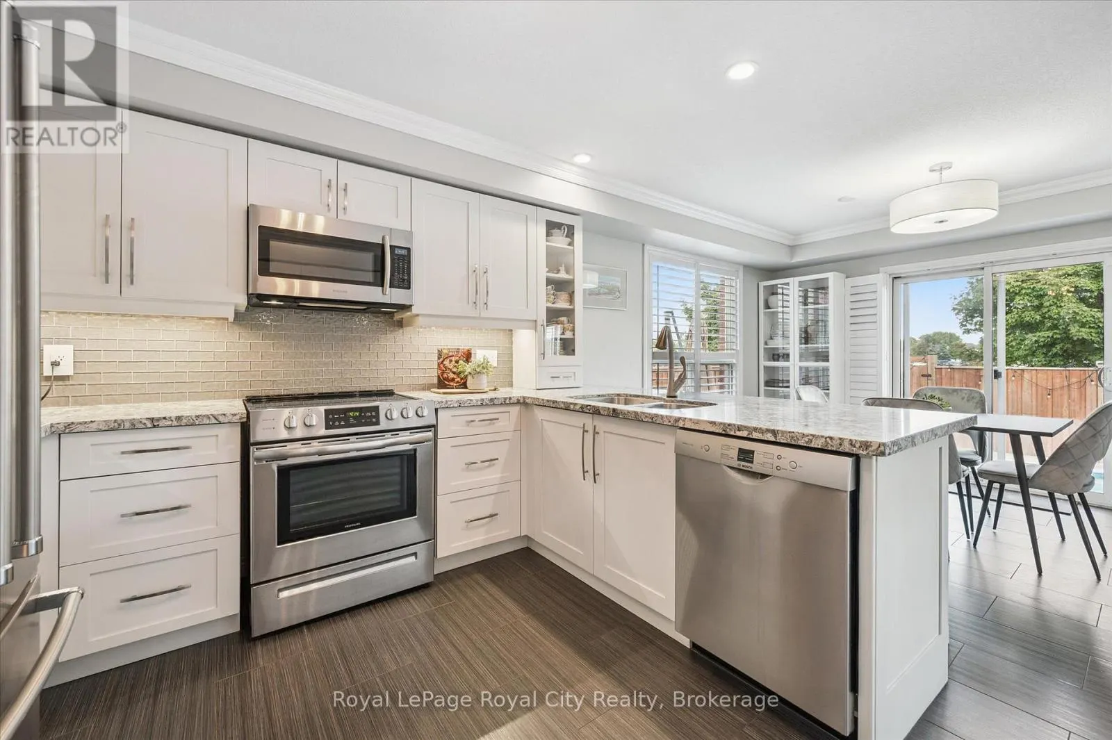 678 MORTIMER DRIVE