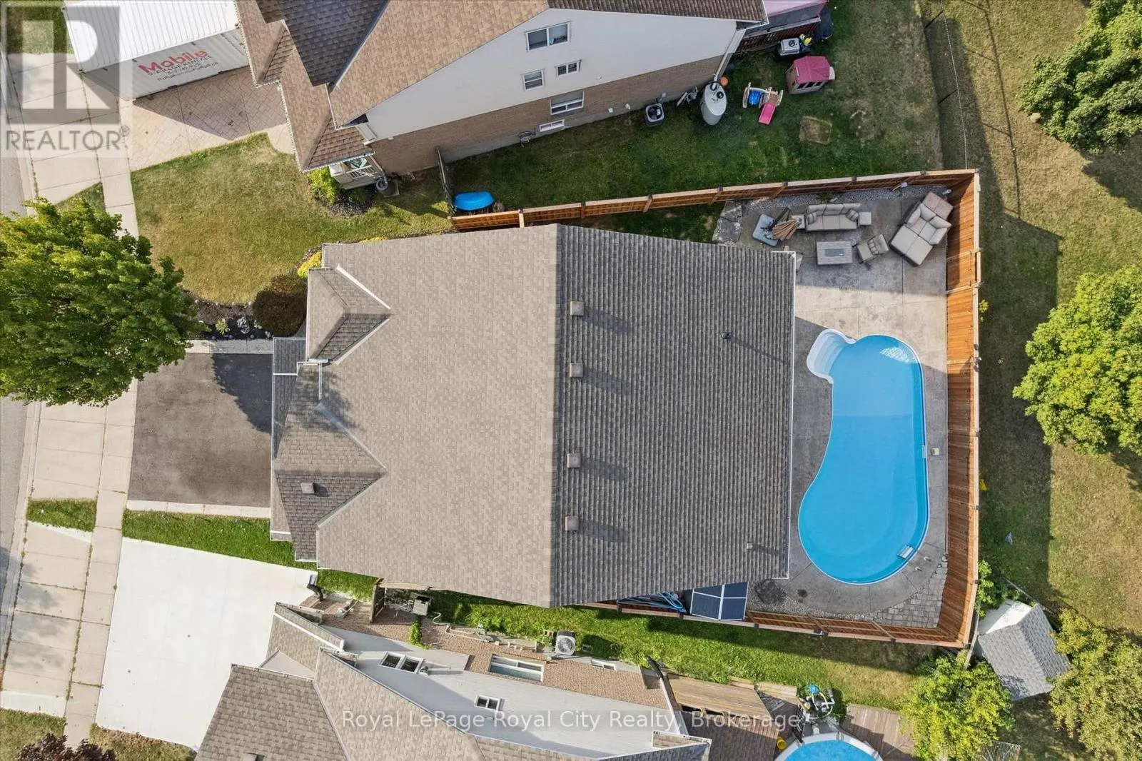 678 MORTIMER DRIVE