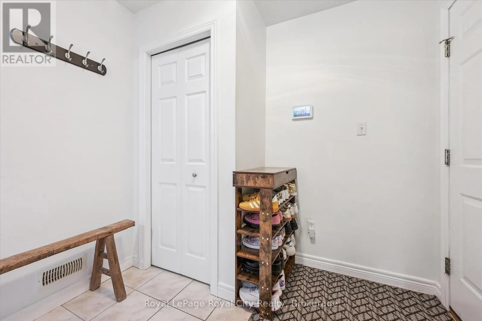 678 MORTIMER DRIVE