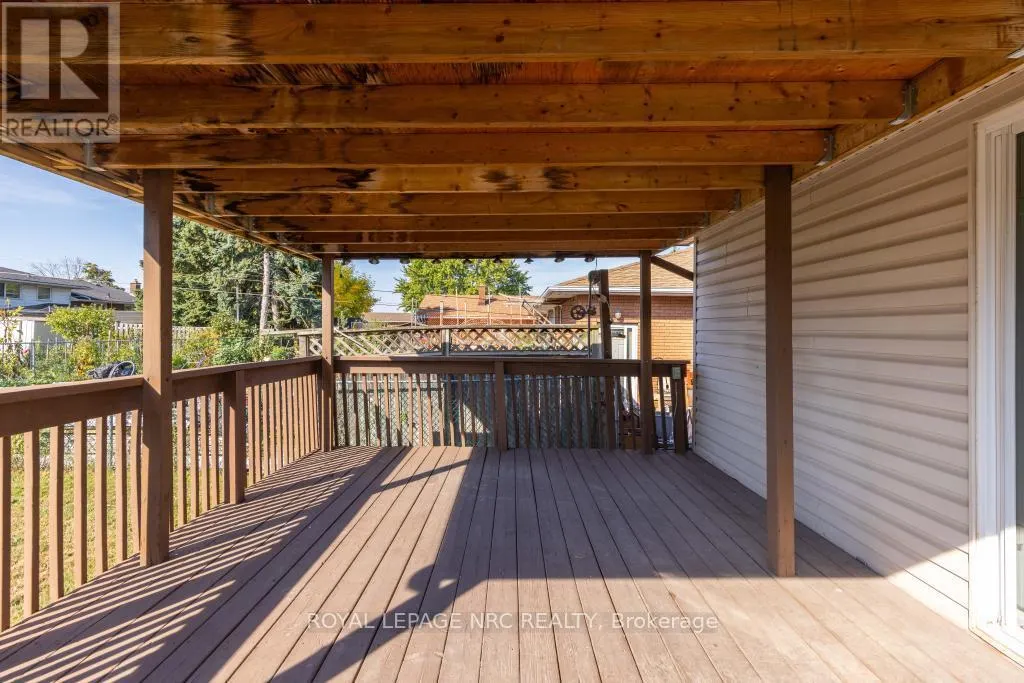 10 RIDGEVIEW AVENUE