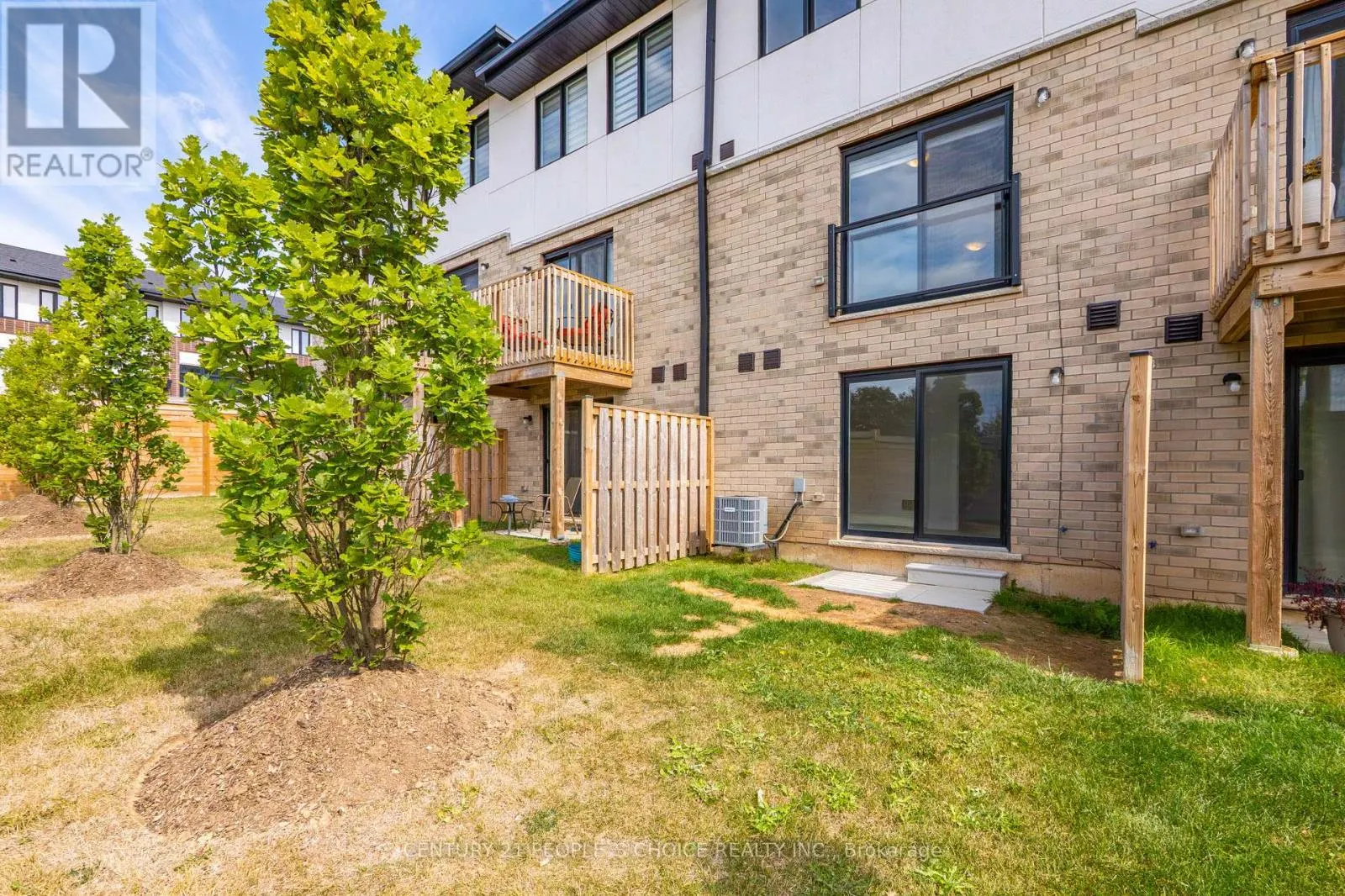 21 - 527 SHAVER ROAD