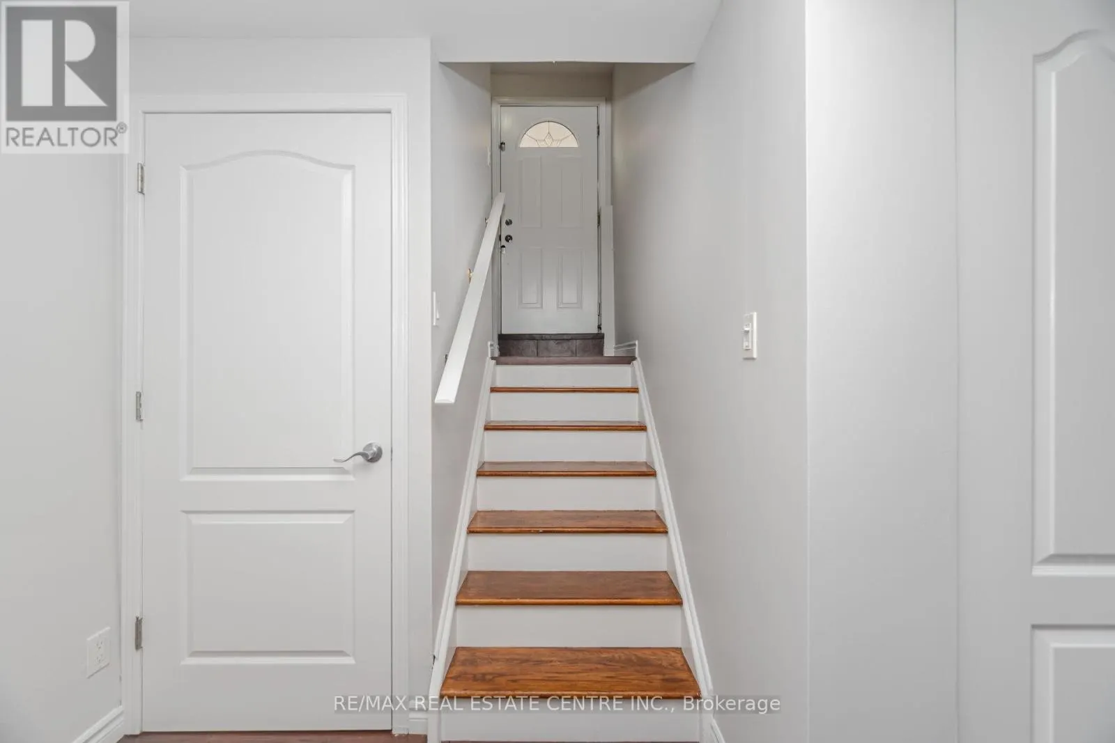 127 SILURIAN DRIVE