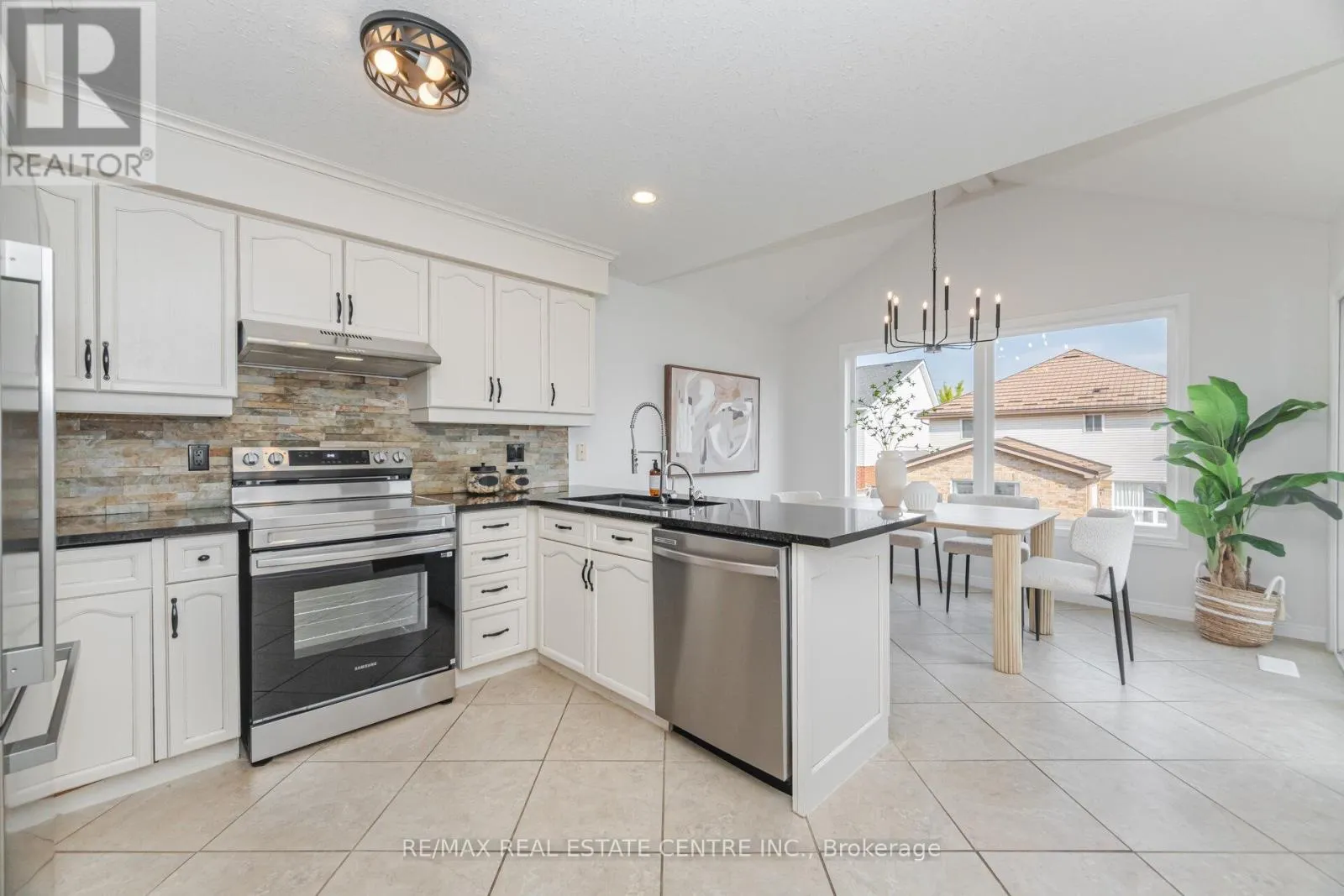 127 SILURIAN DRIVE