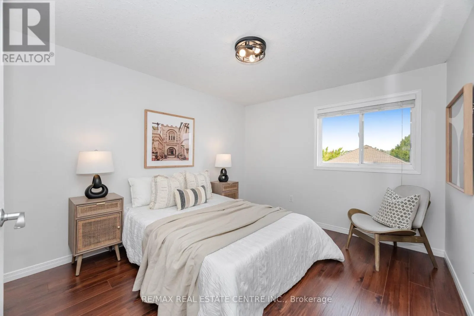 127 SILURIAN DRIVE