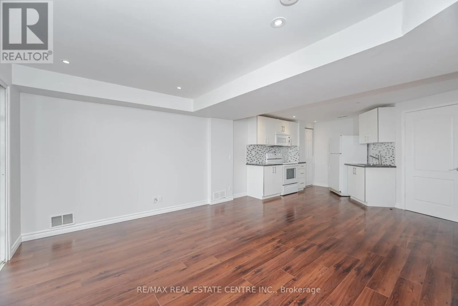127 SILURIAN DRIVE