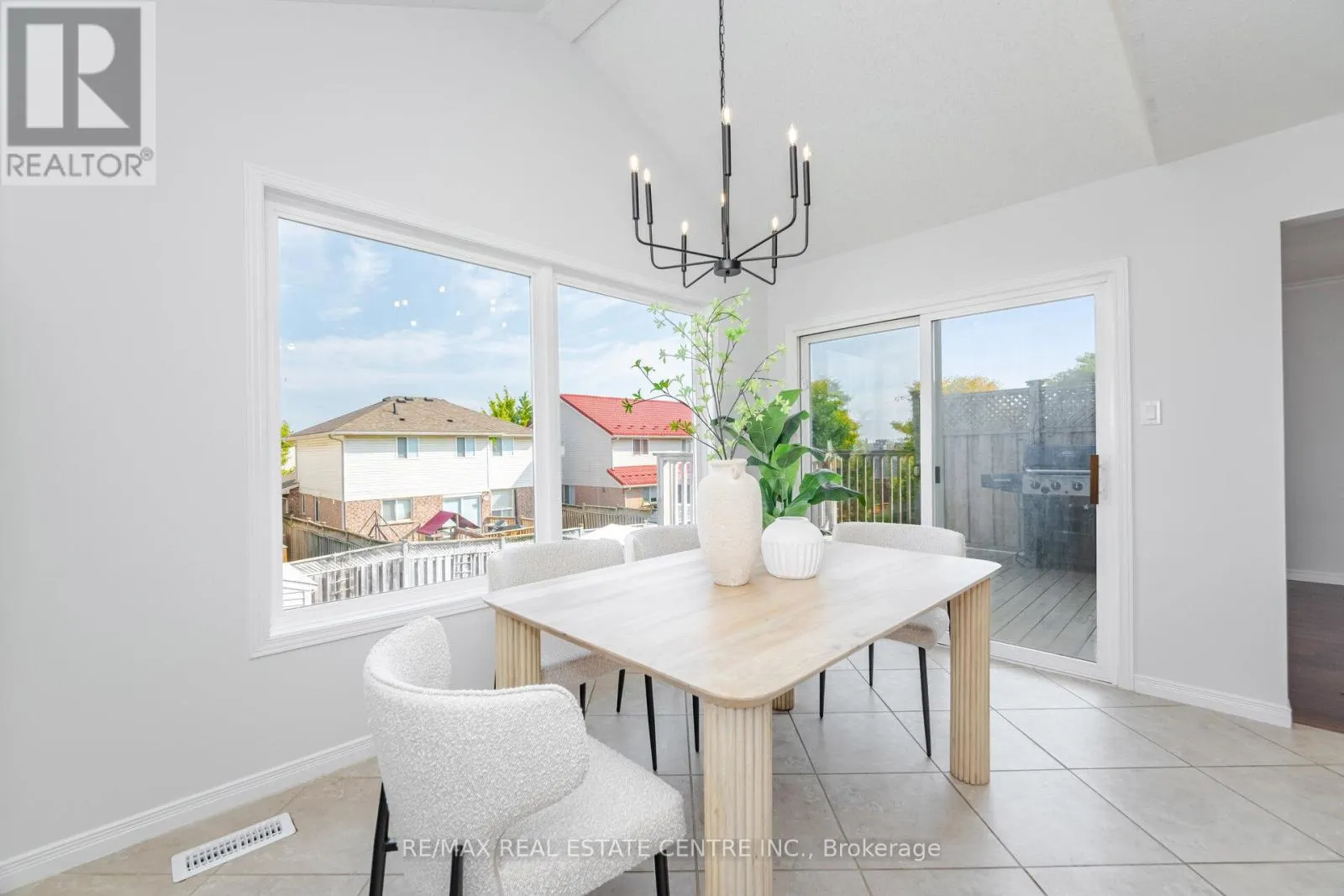 127 SILURIAN DRIVE
