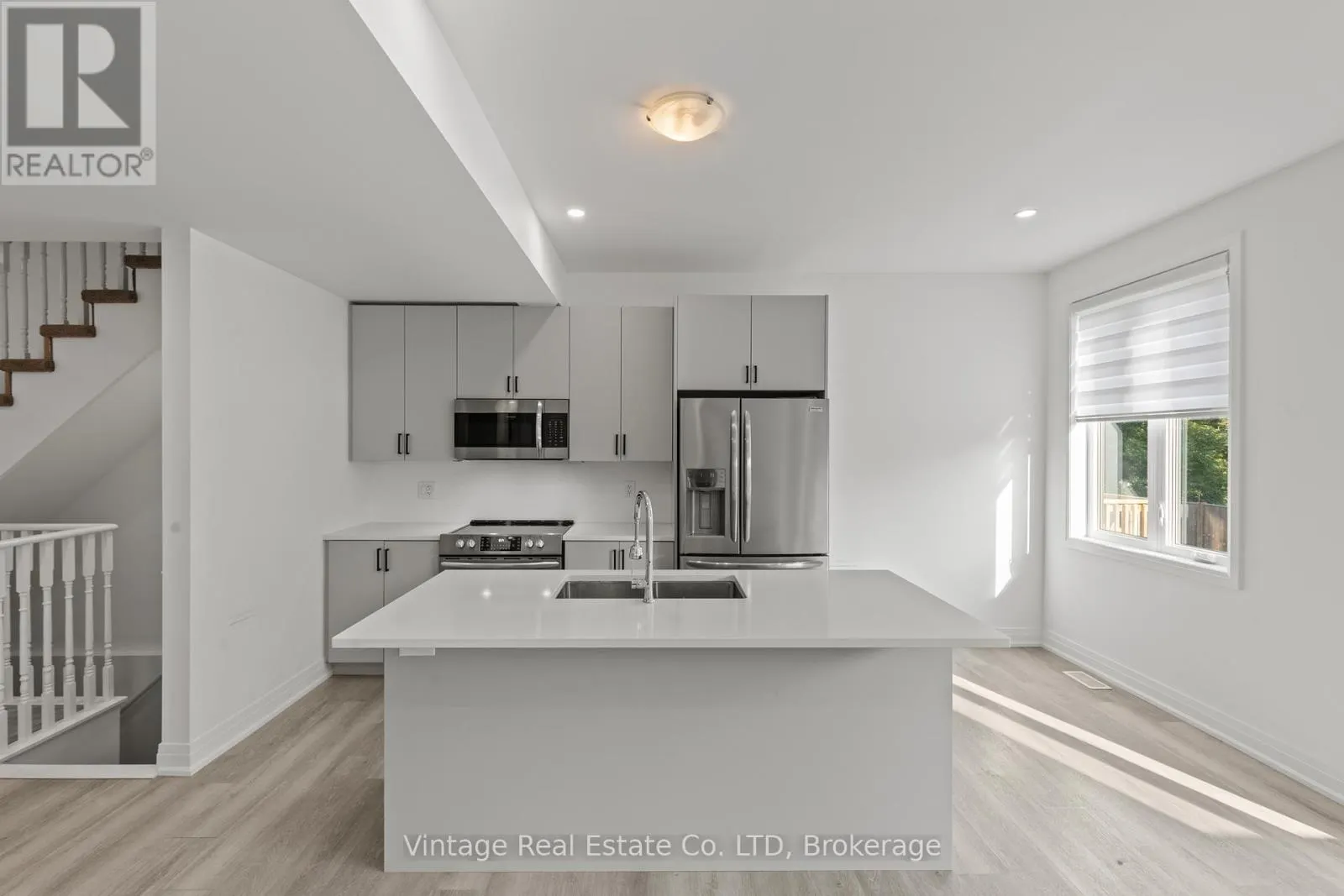 29 - 1465 STATION STREET, #29