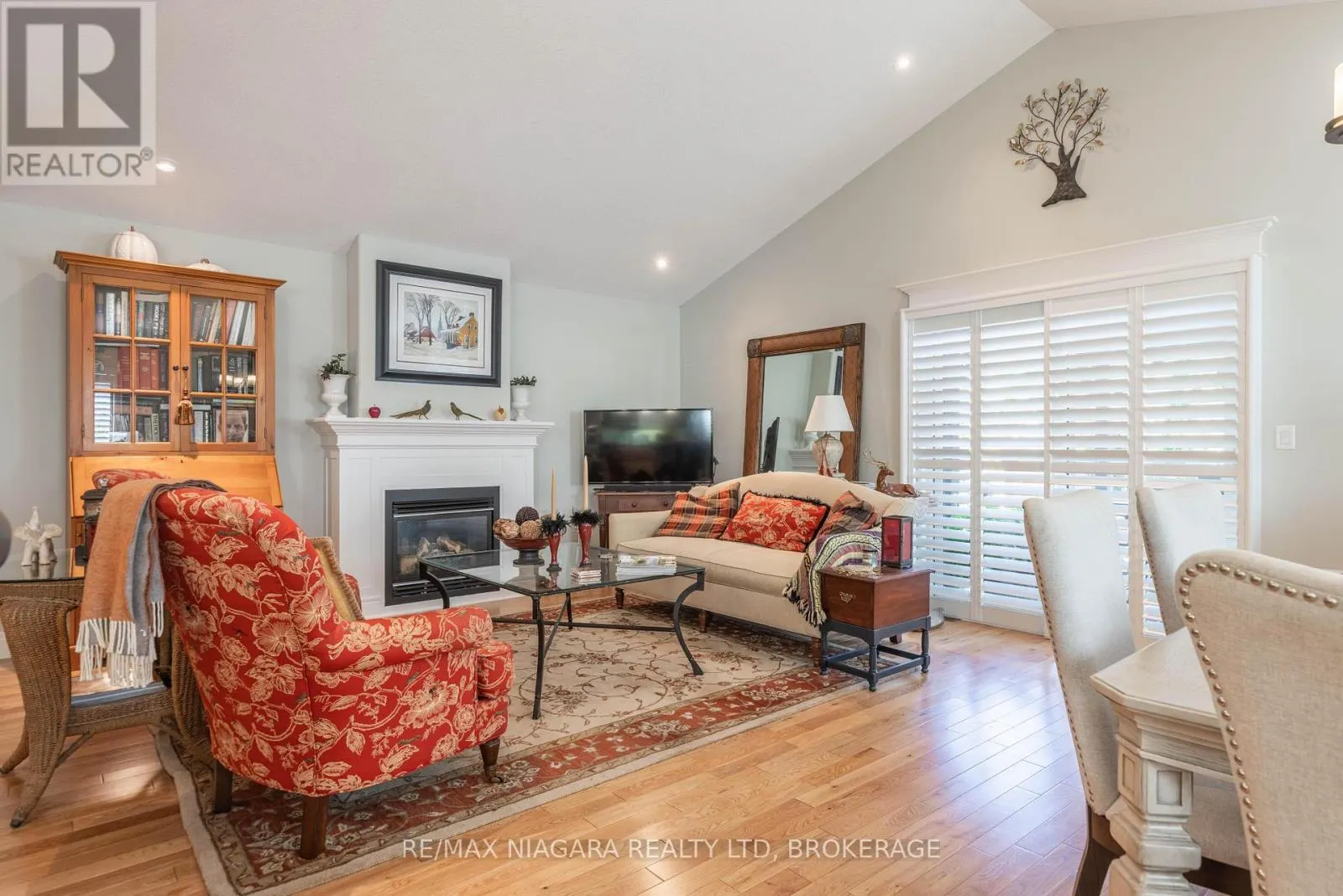 19 - 310 RIDGE ROAD S, #19