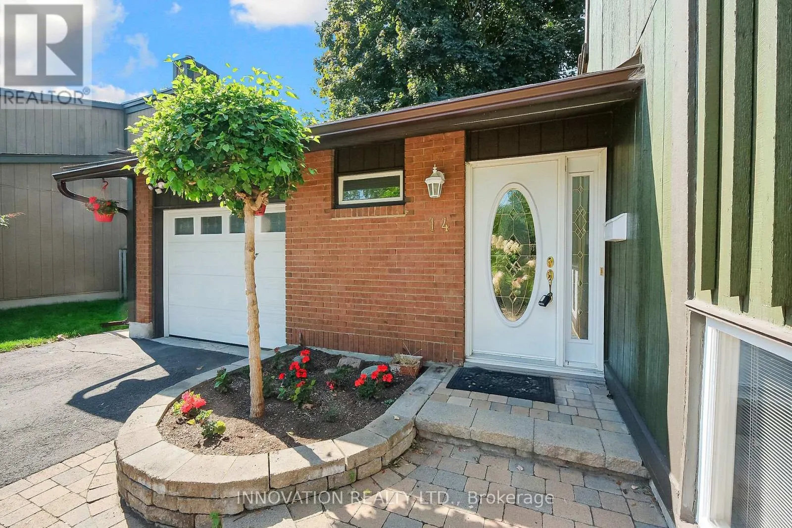 14 CHIMO DRIVE