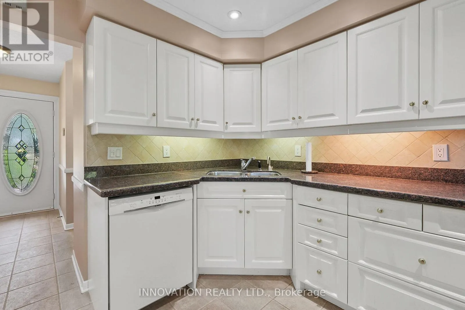14 CHIMO DRIVE