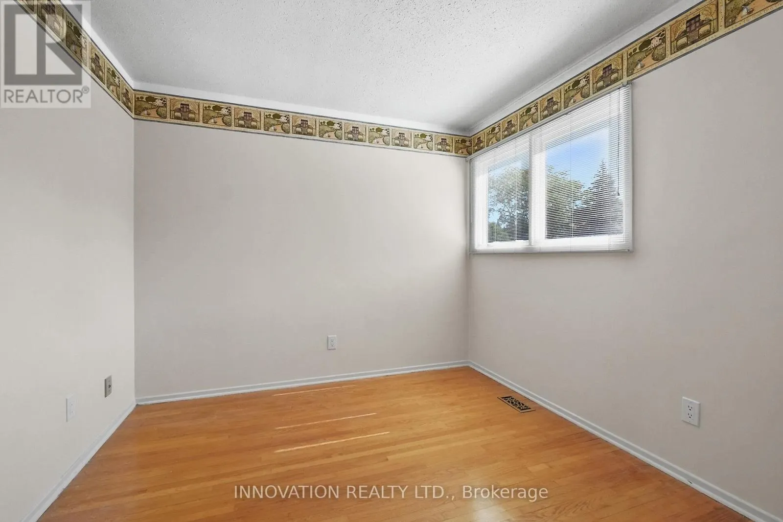 14 CHIMO DRIVE