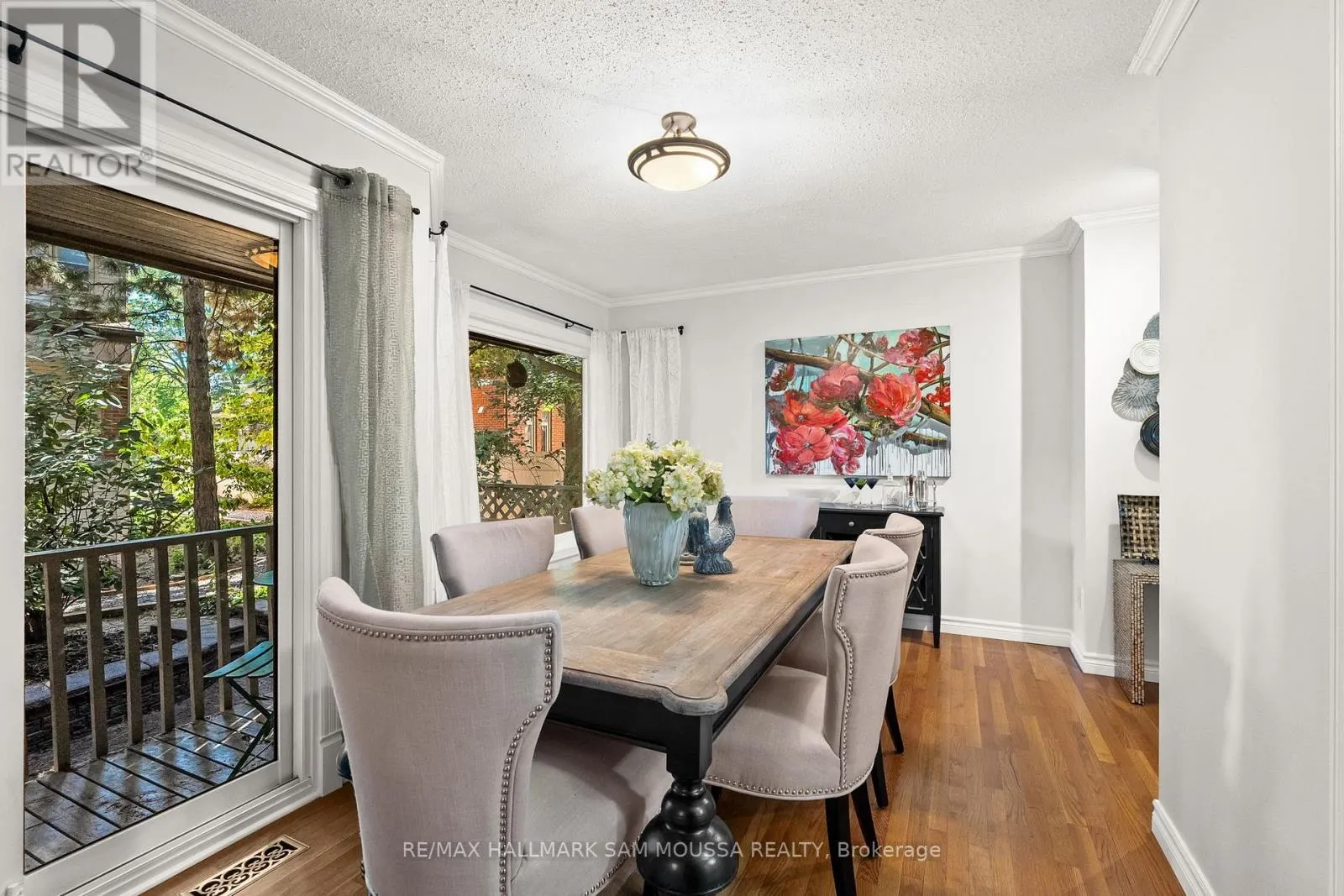 4 - 60 GREENFIELD AVENUE