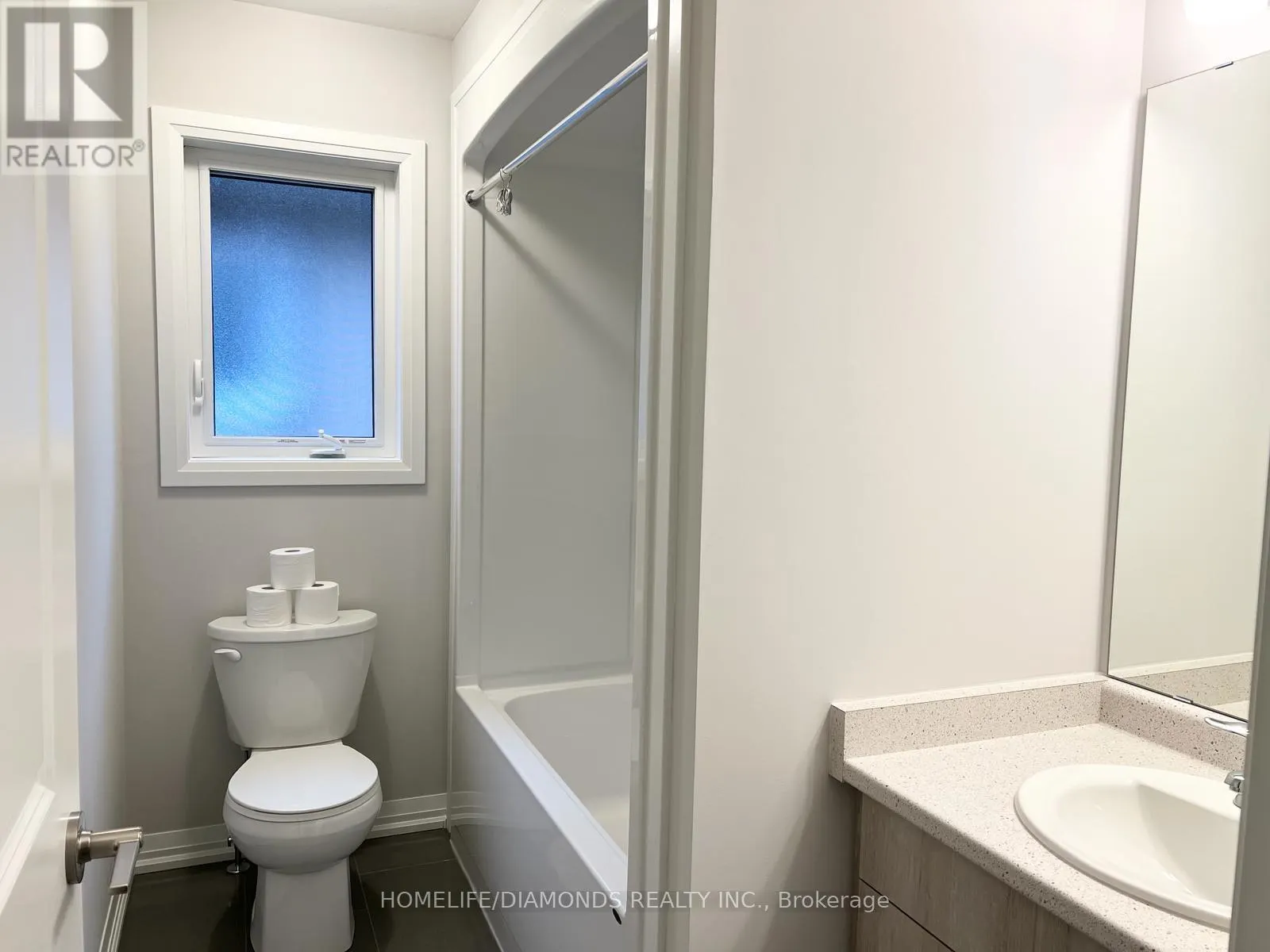 121 ALICIA CRESCENT
