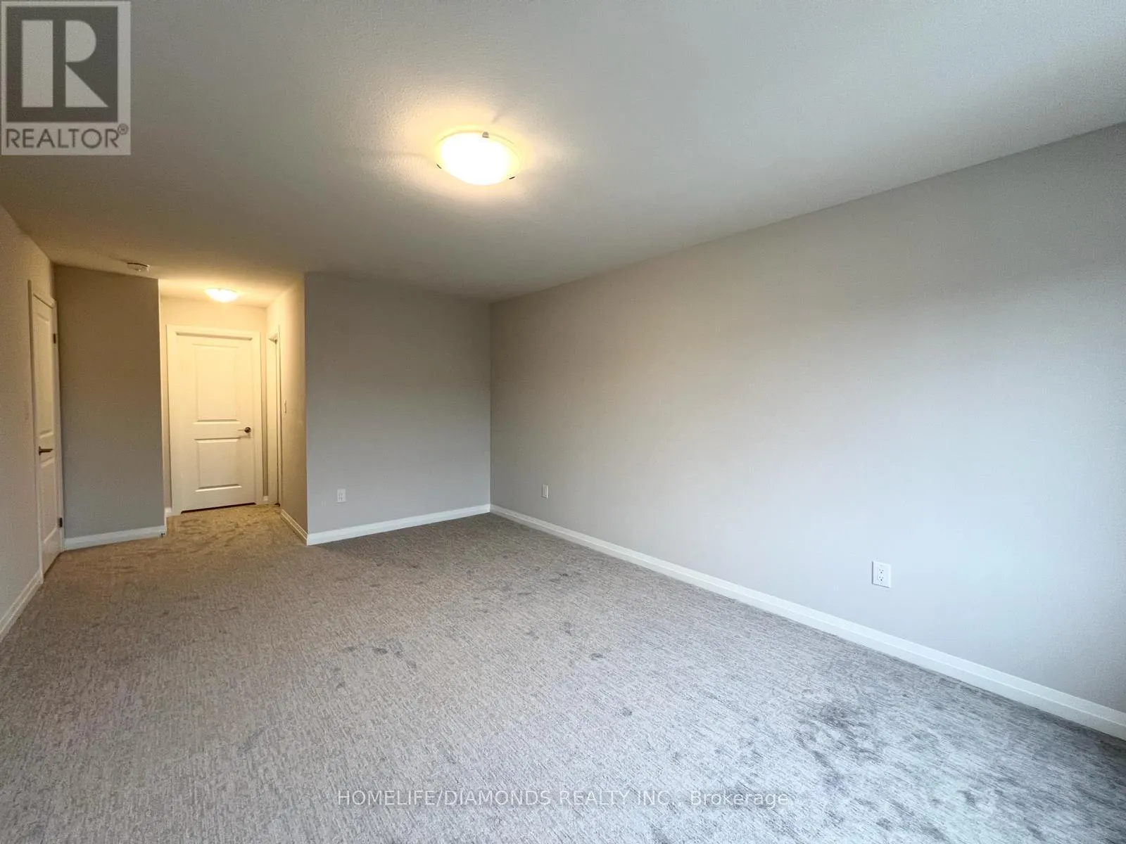 121 ALICIA CRESCENT