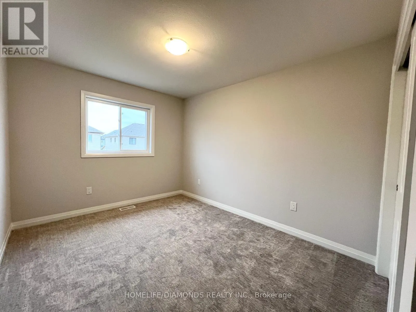 121 ALICIA CRESCENT