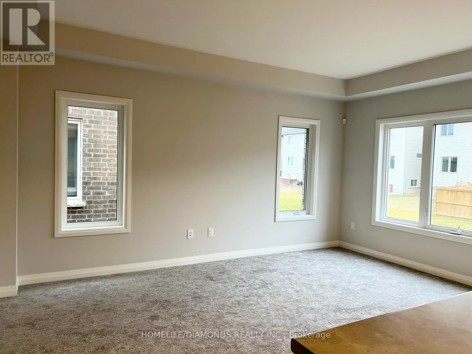 121 ALICIA CRESCENT