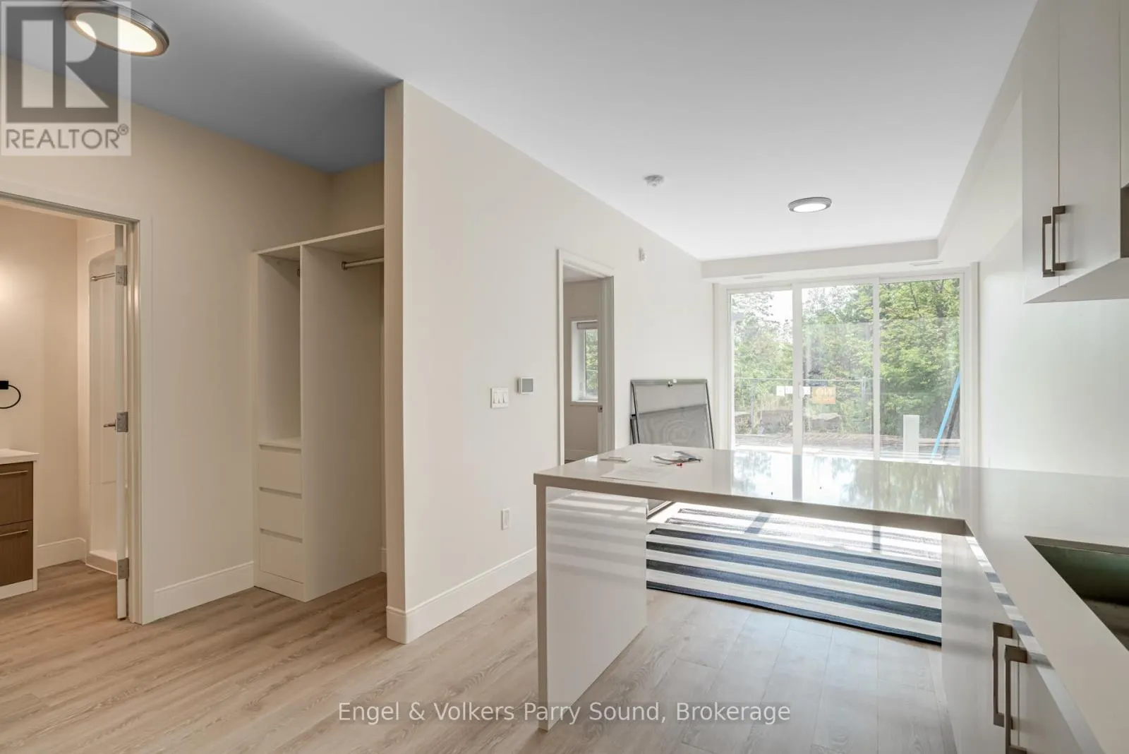 305 - 51 GEORGE STREET, #305