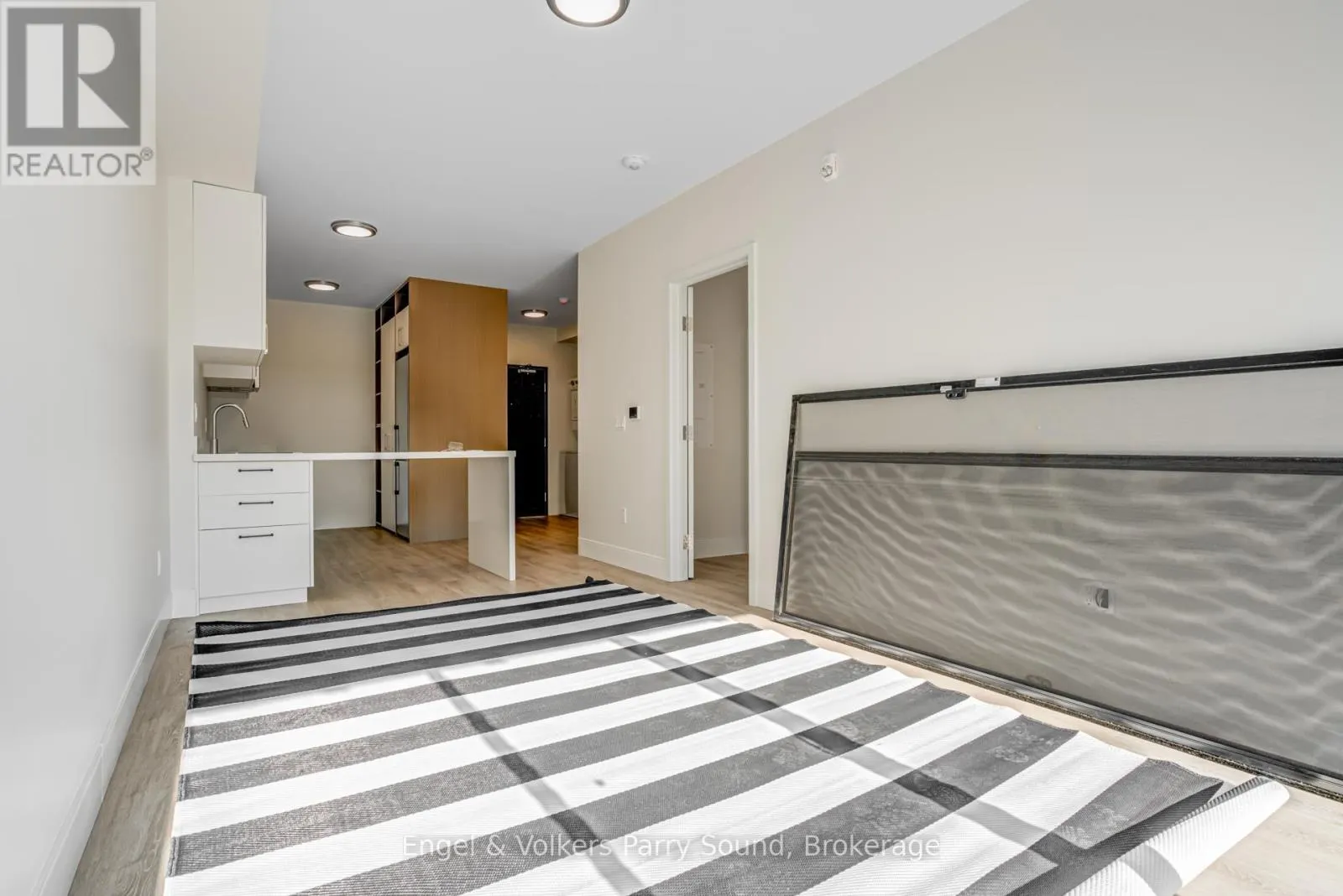 305 - 51 GEORGE STREET, #305