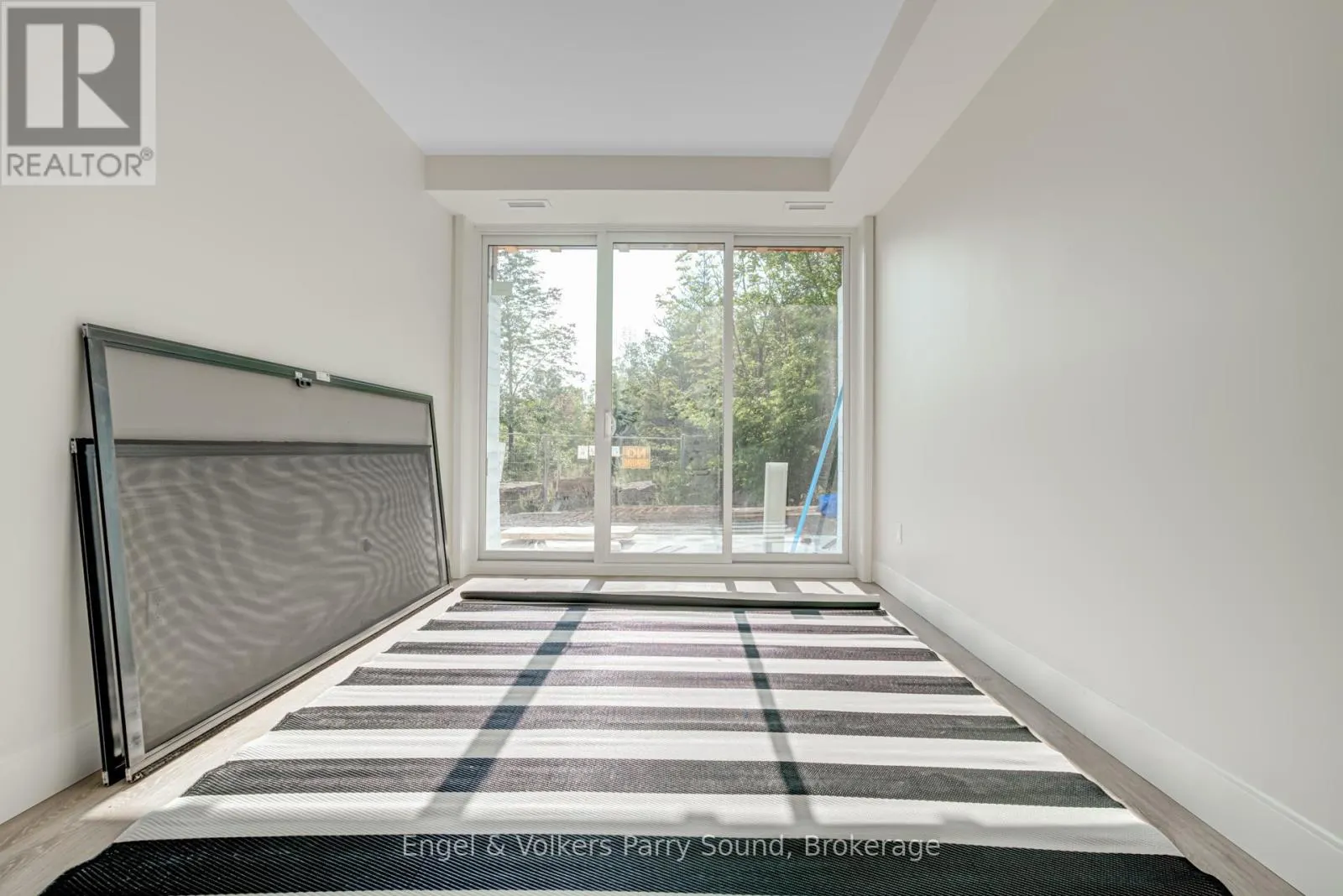 305 - 51 GEORGE STREET, #305
