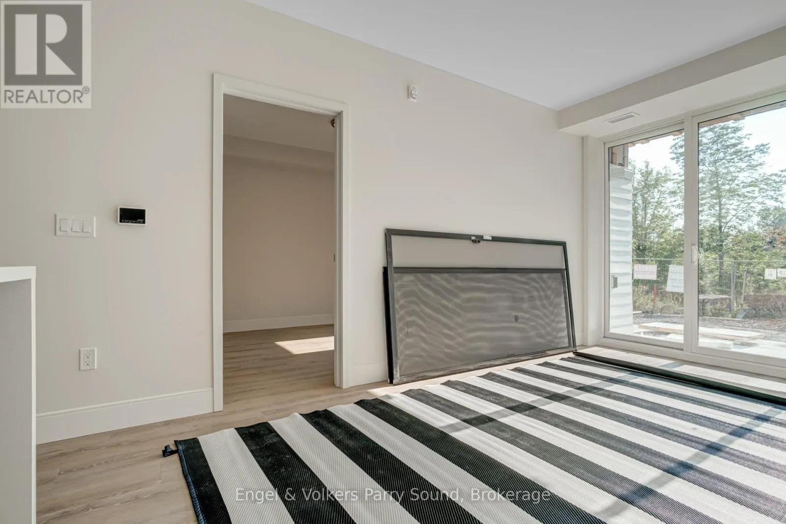 305 - 51 GEORGE STREET, #305