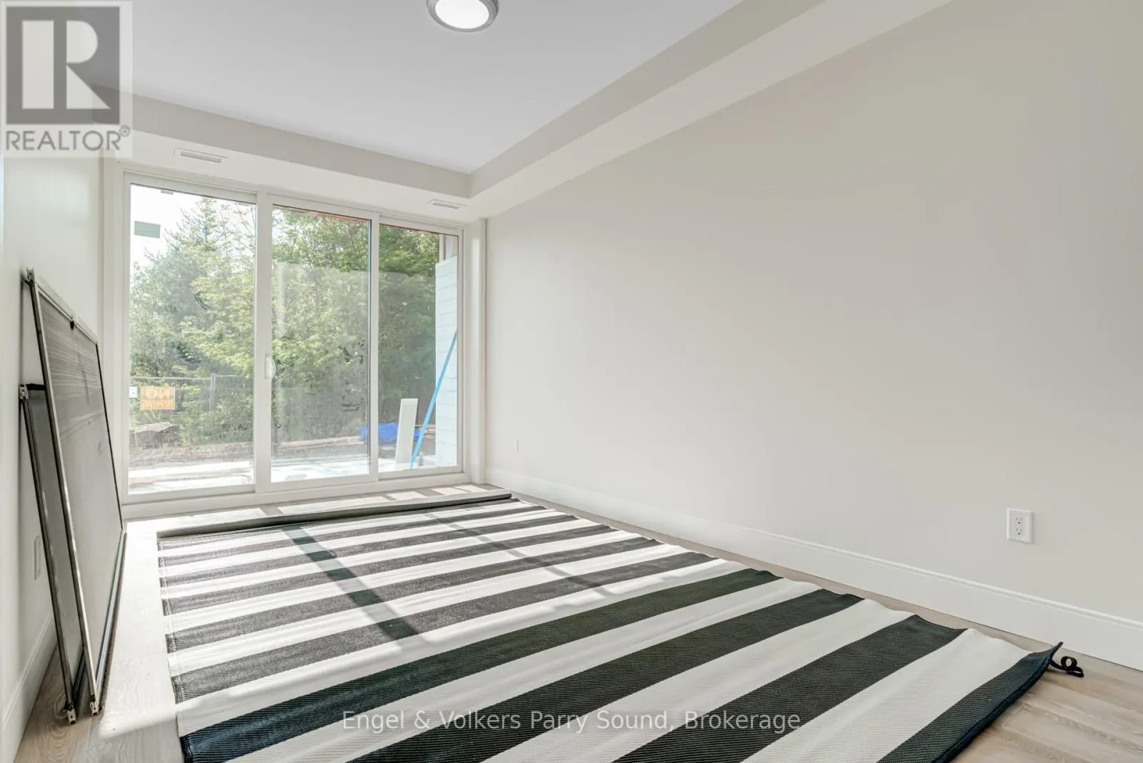 305 - 51 GEORGE STREET, #305