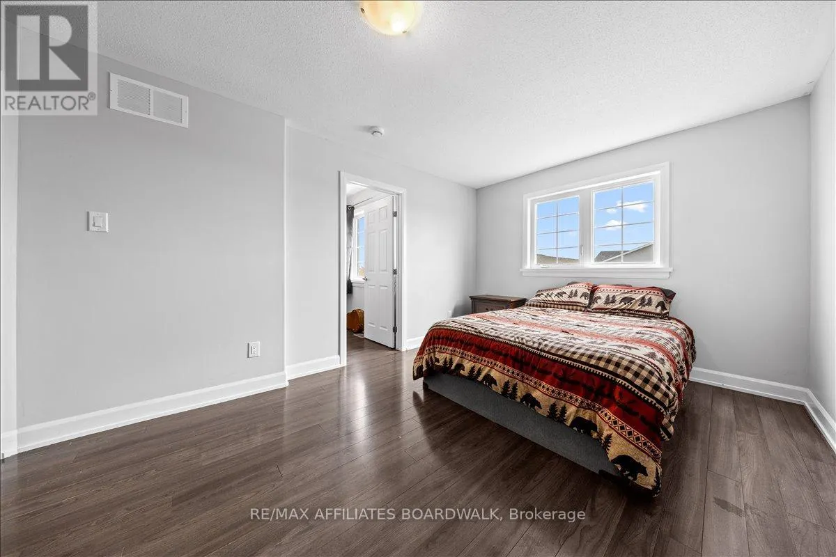 15 VIMY RIDGE CRESCENT
