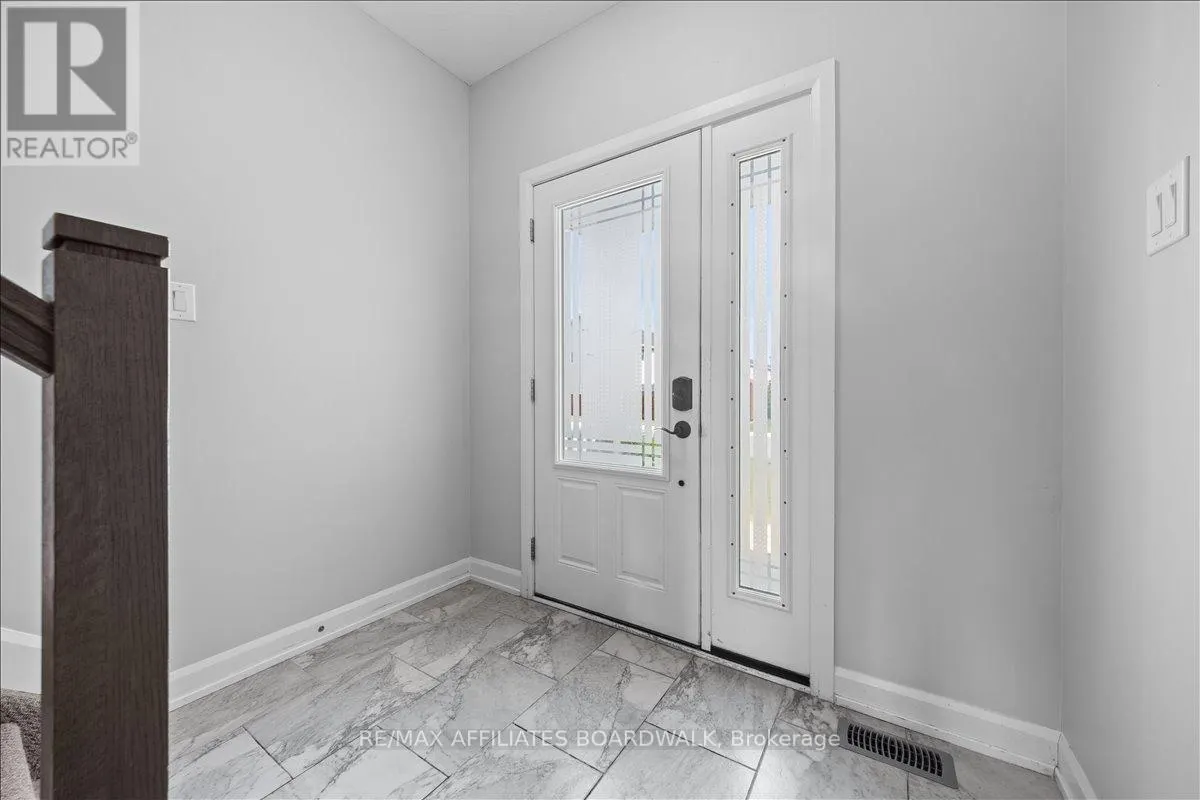 15 VIMY RIDGE CRESCENT