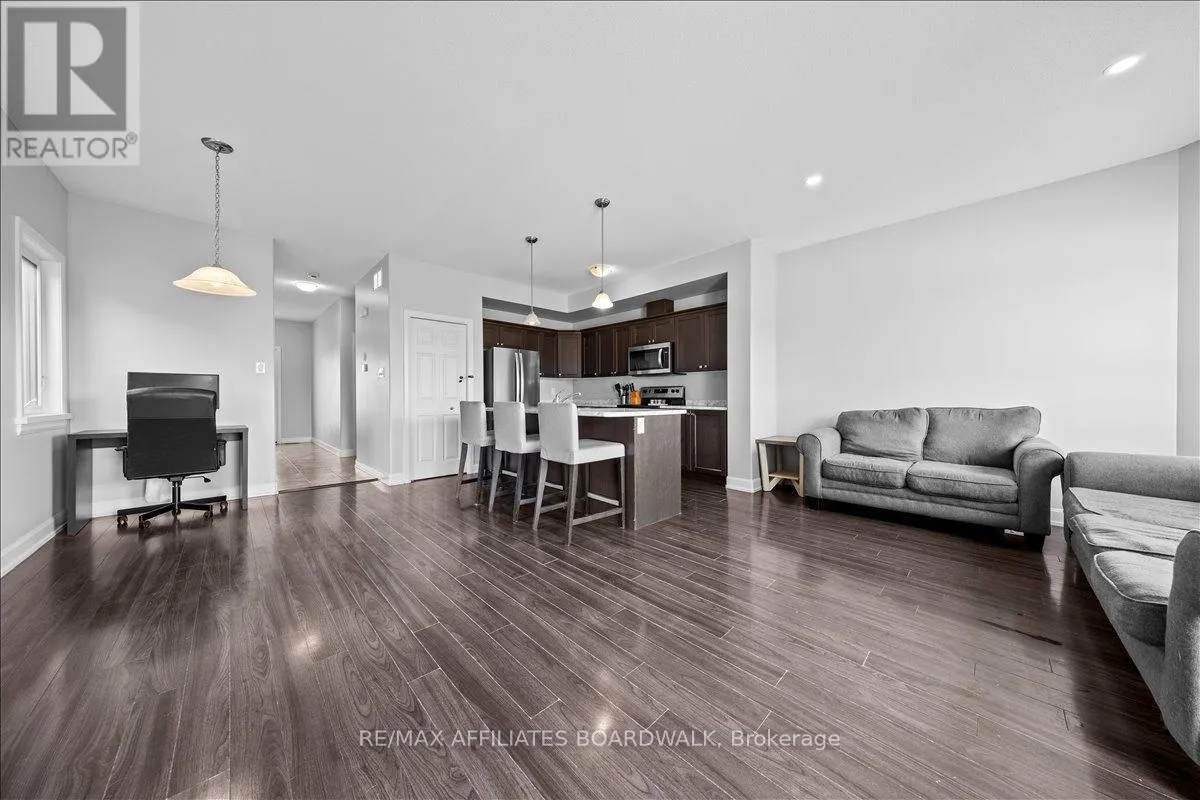 15 VIMY RIDGE CRESCENT